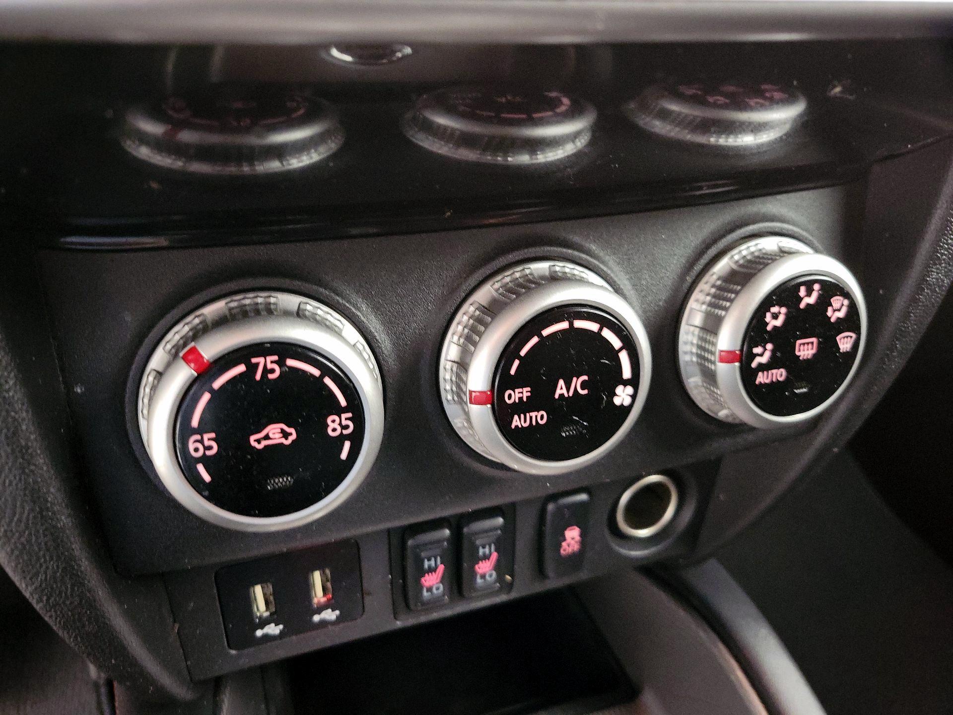 Thumbnail: 2023 Mitsubishi Outlander Sport - 16