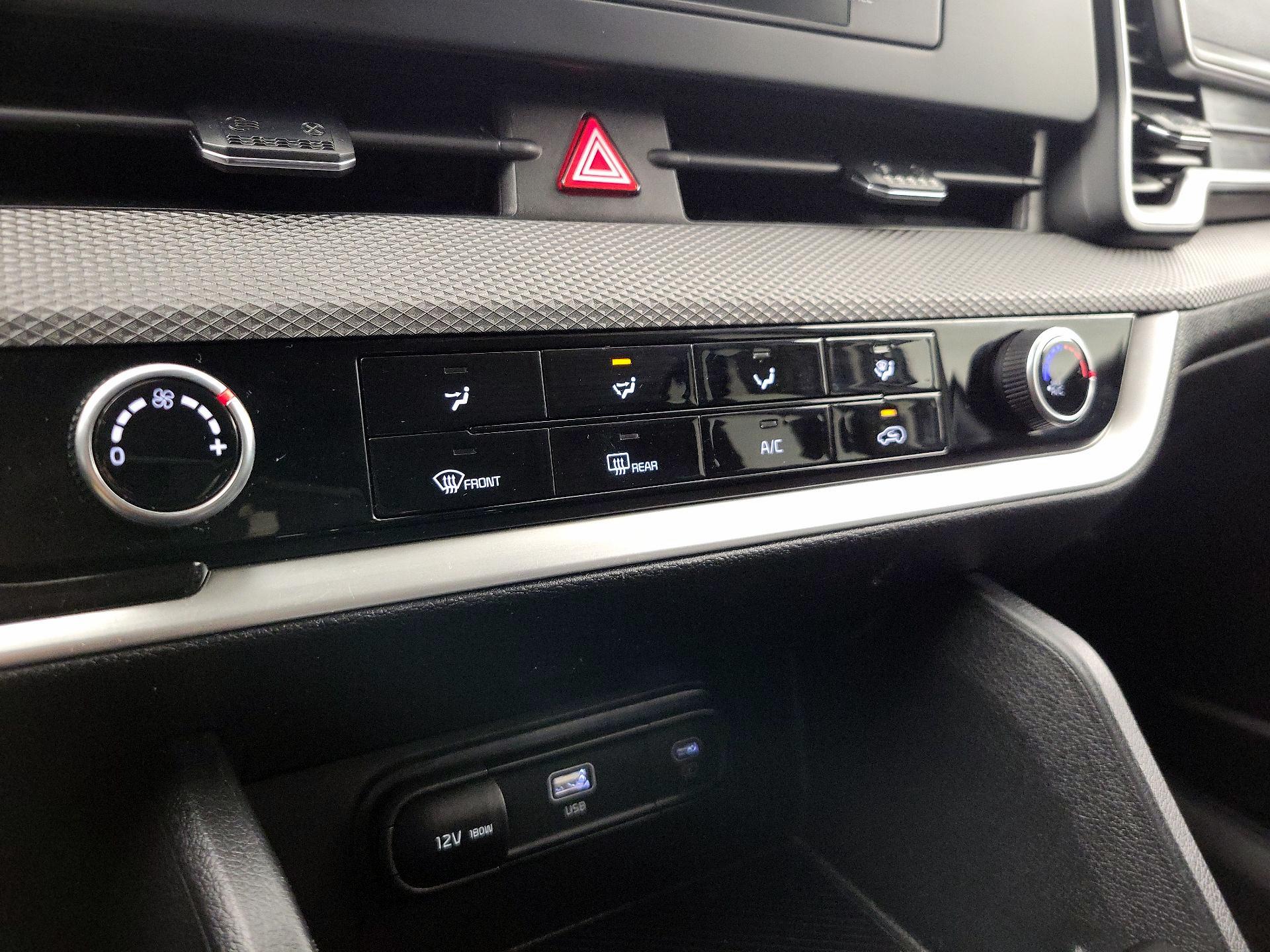 Thumbnail: 2024 Kia Sportage - 16