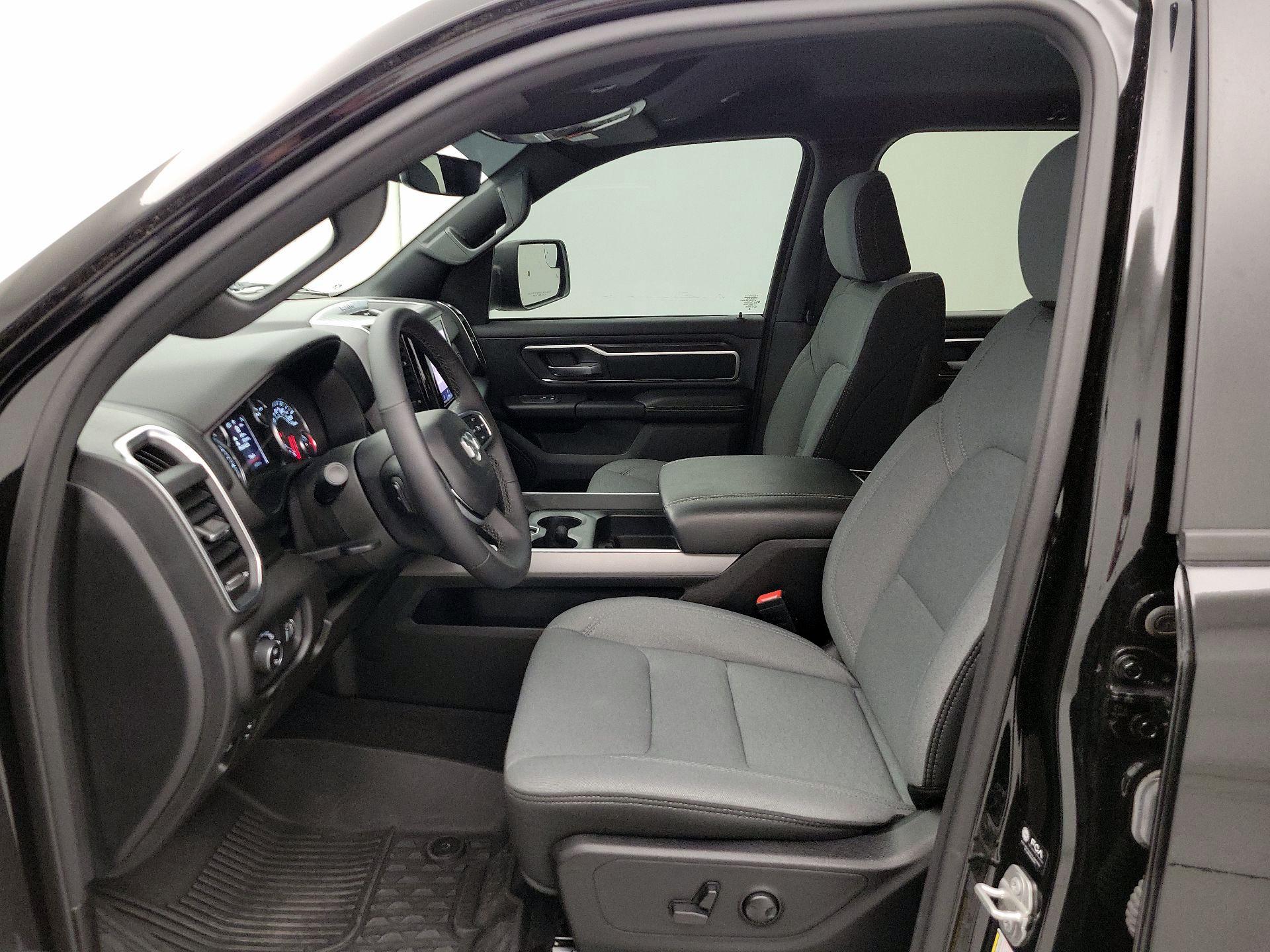 Thumbnail: 2025 RAM 1500 - 11