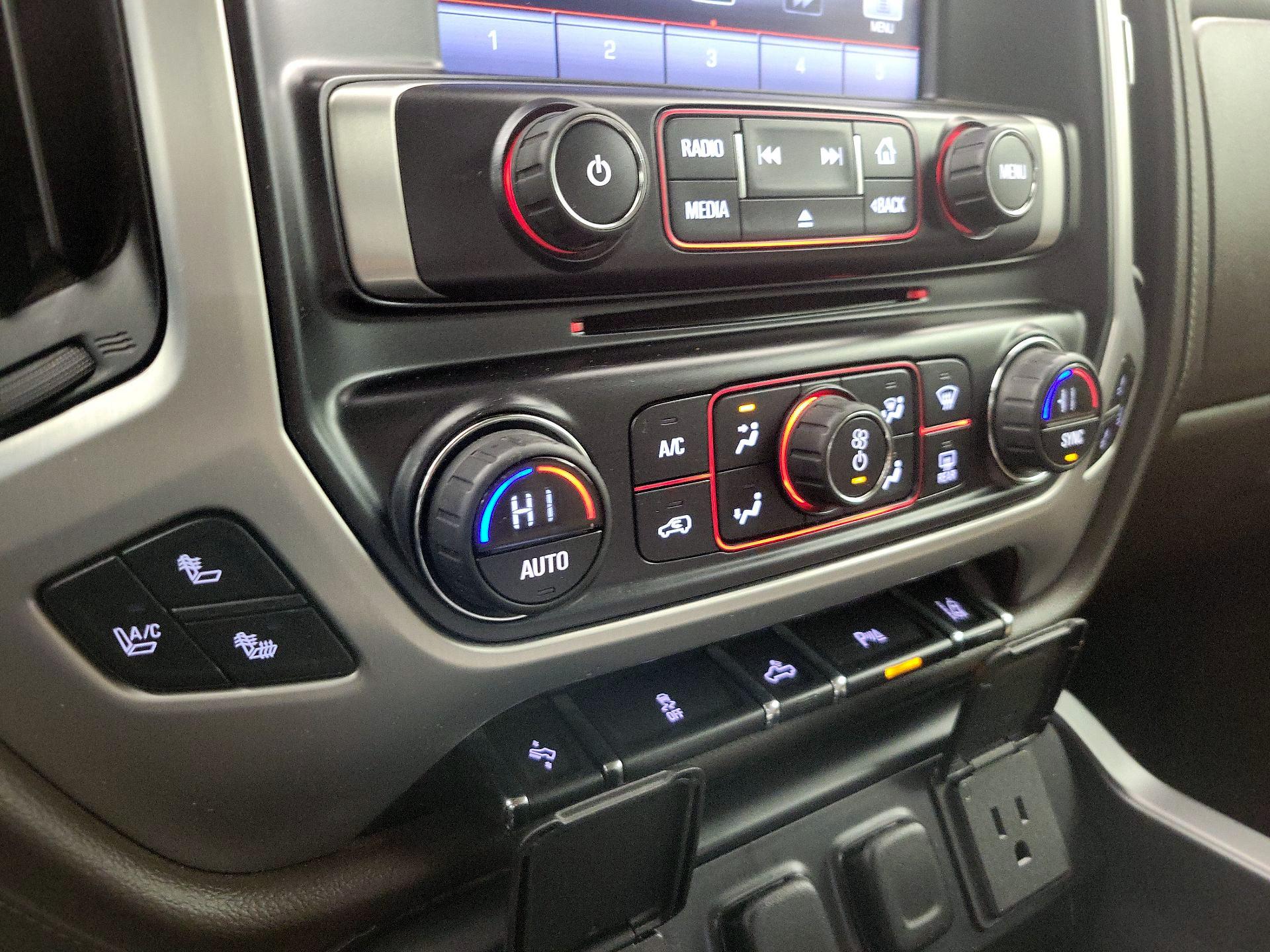 Thumbnail: 2015 GMC Sierra 1500 - 17