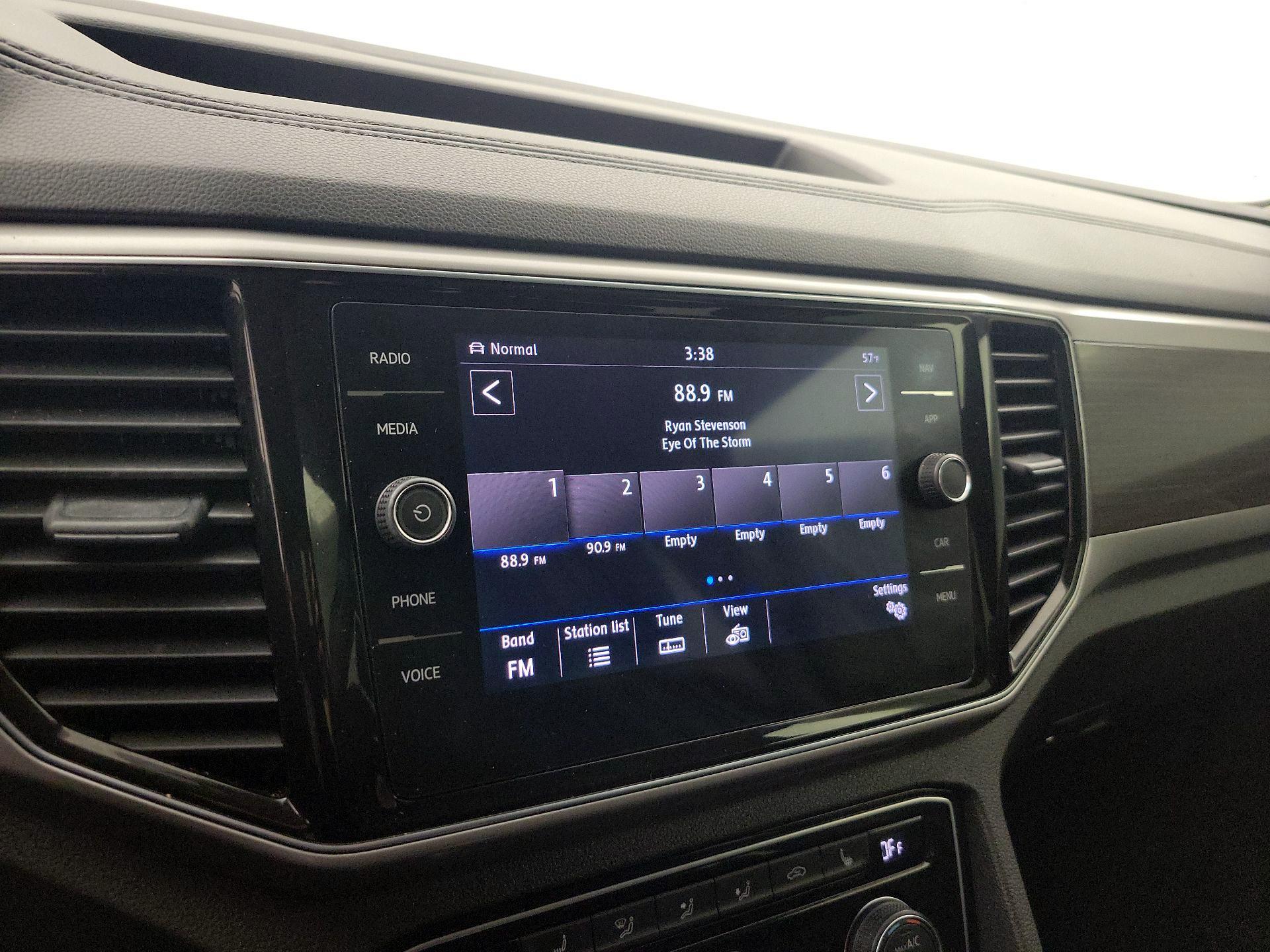 Thumbnail: 2019 Volkswagen Atlas - 16