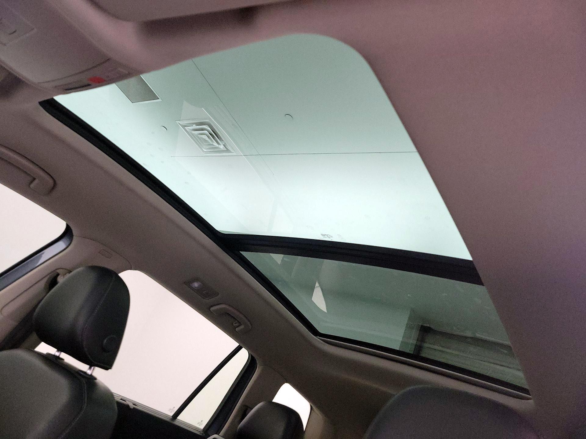 Thumbnail: 2019 Volkswagen Atlas - 20