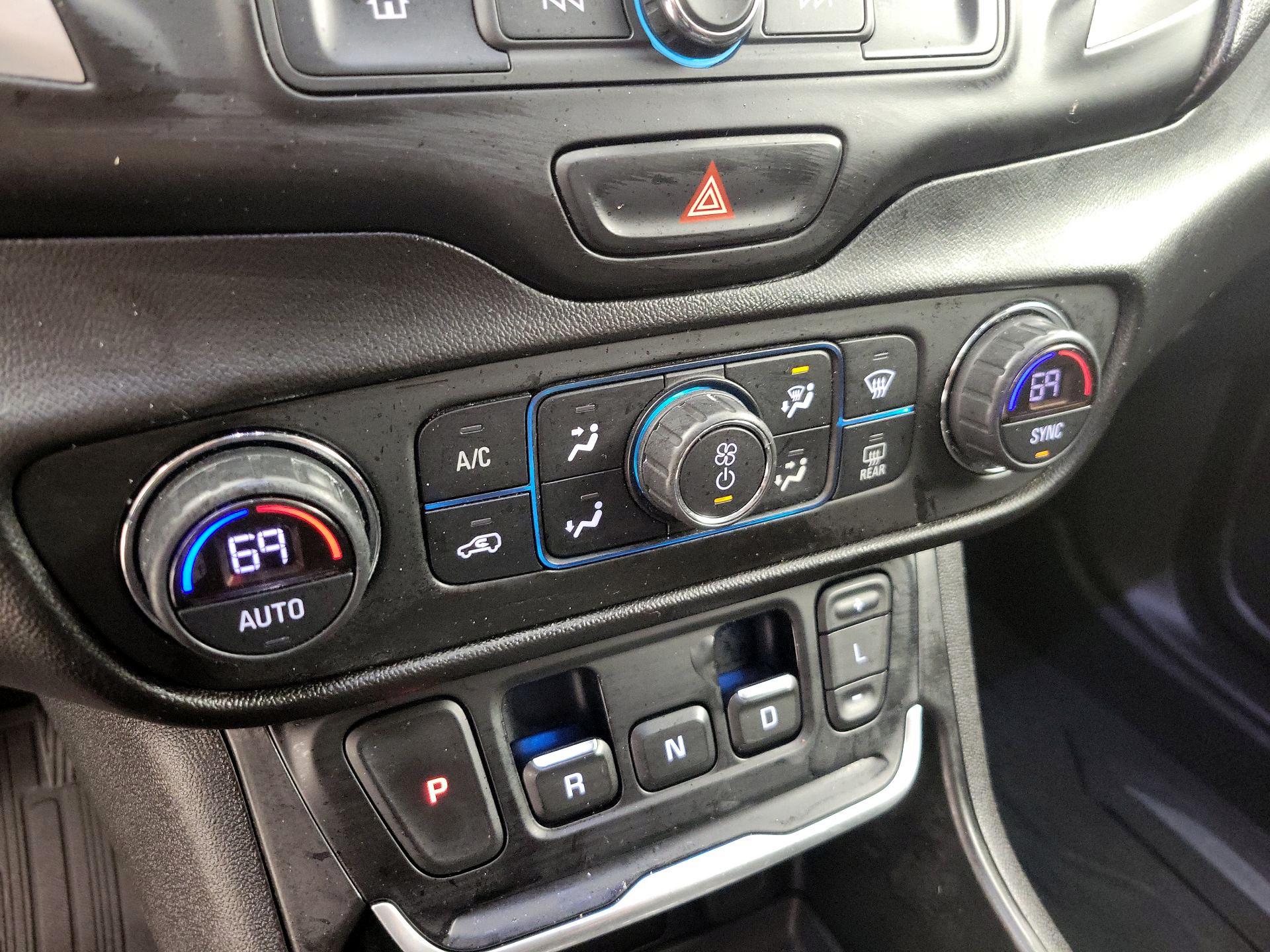 Thumbnail: 2019 GMC Terrain - 16