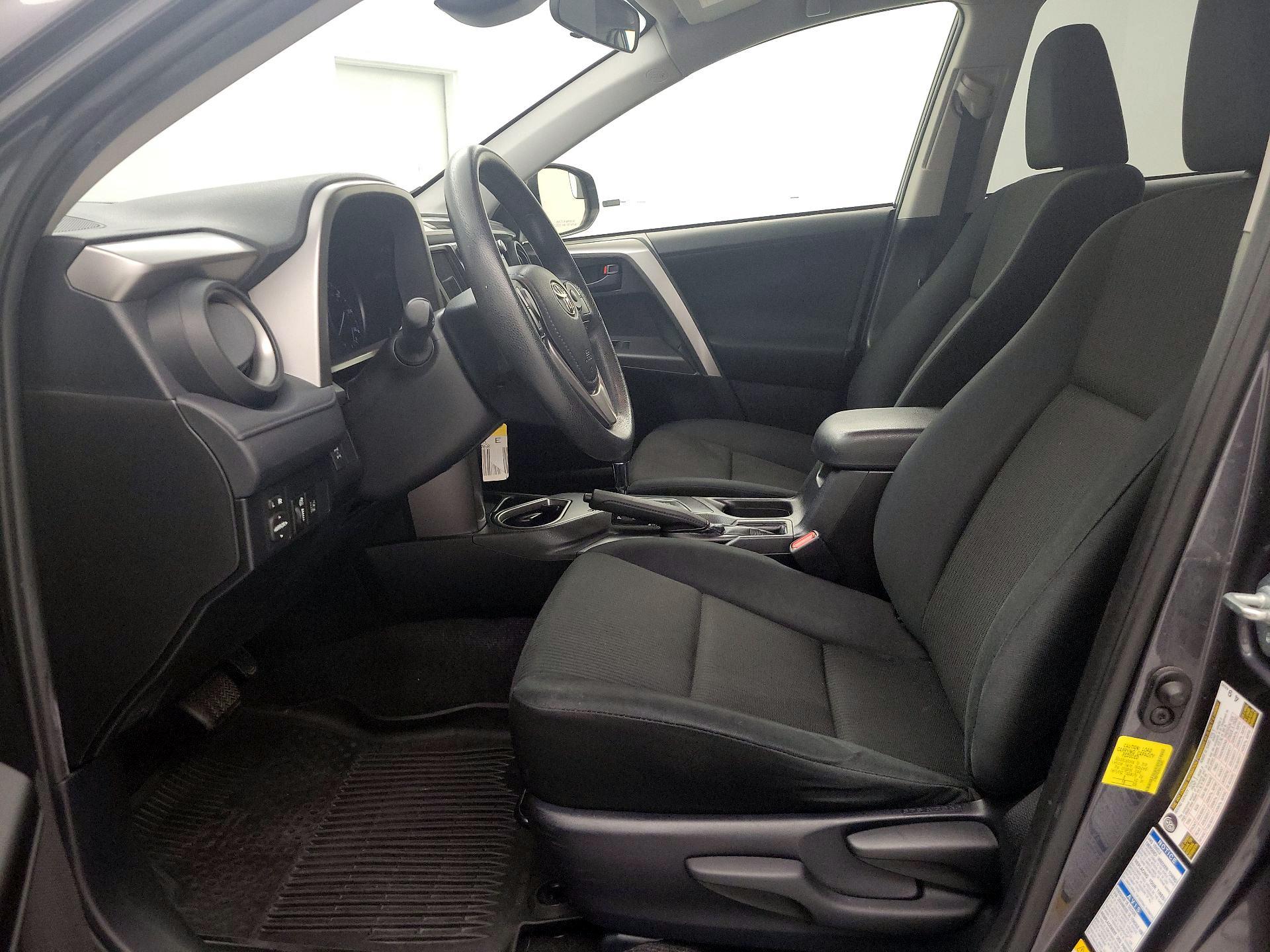 Thumbnail: 2017 Toyota RAV4 - 11