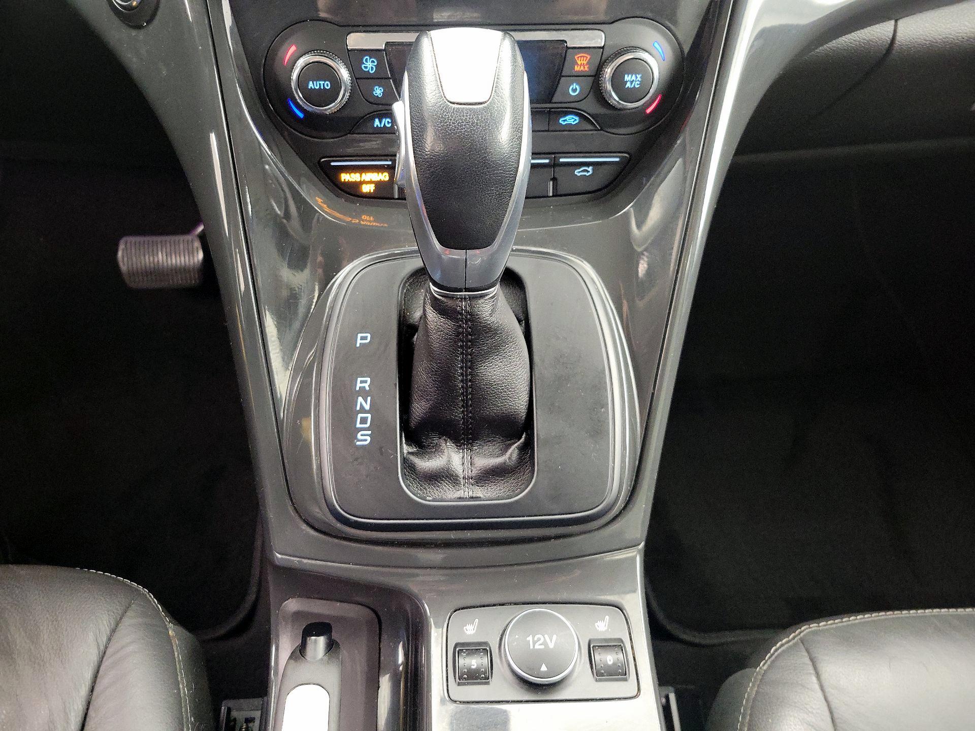 Thumbnail: 2015 Ford Escape - 17