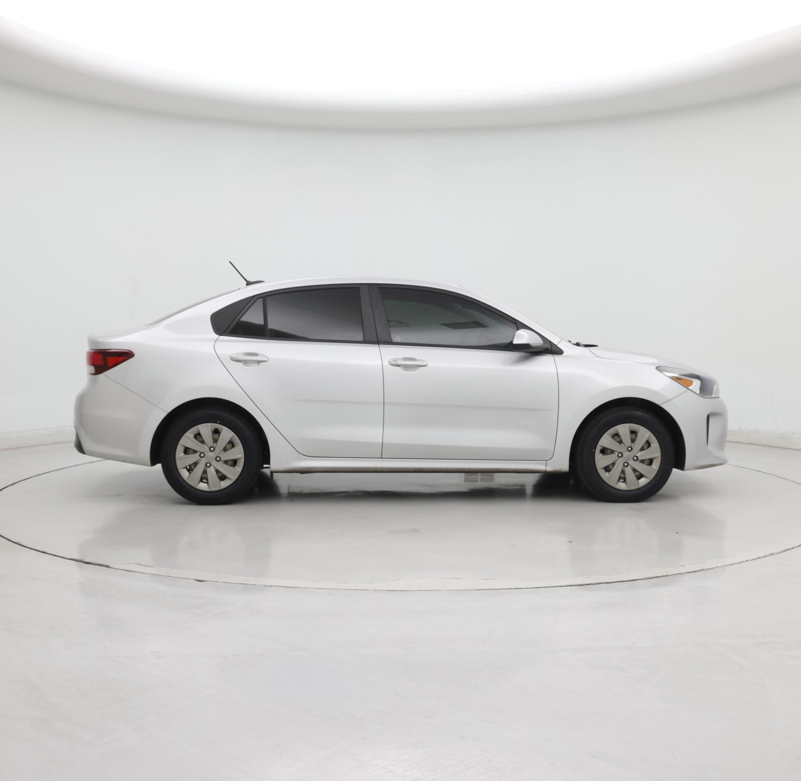 Thumbnail: 2020 Kia Rio - 7