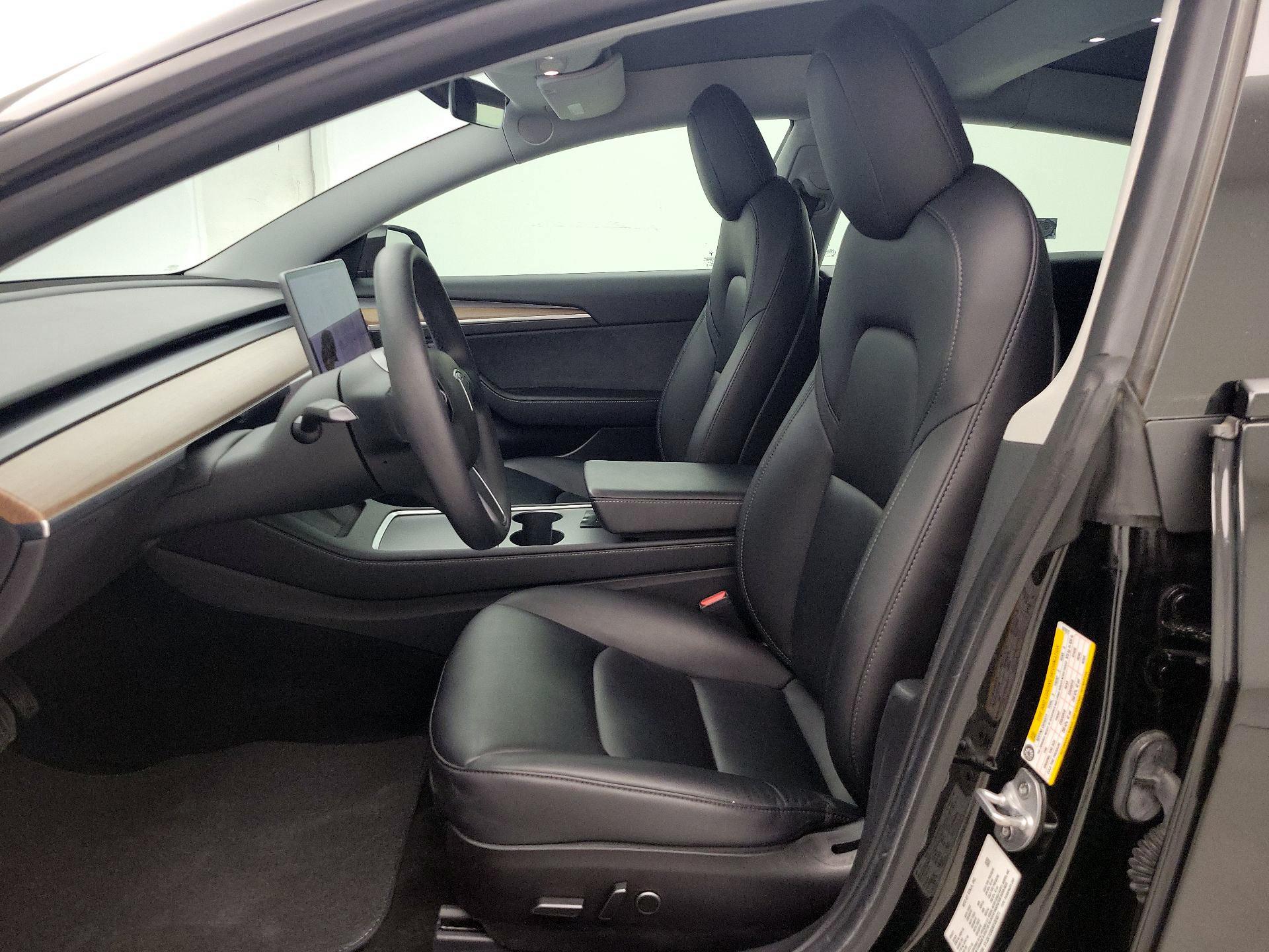 Thumbnail: 2021 Tesla Model 3 - 11