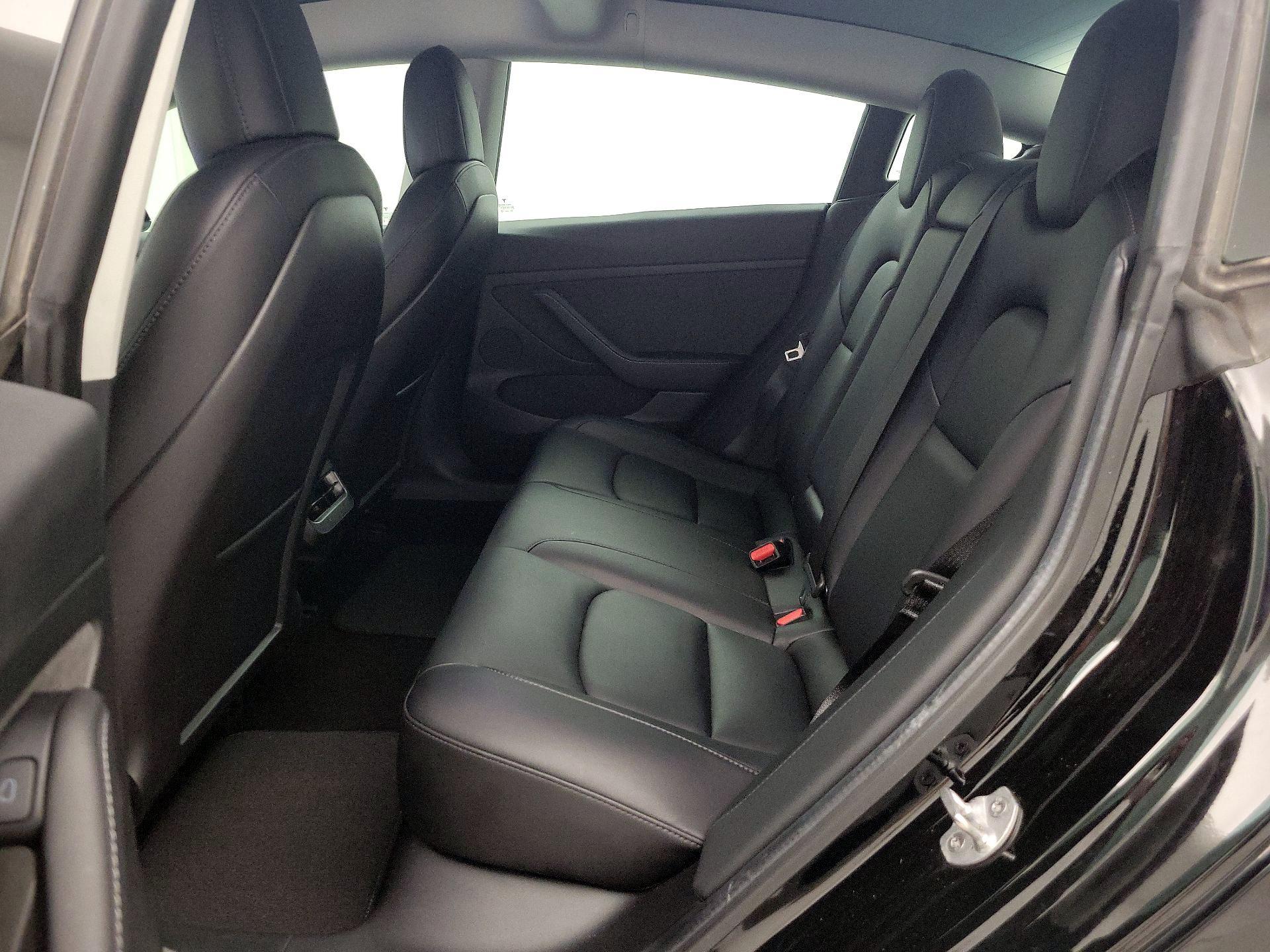 Thumbnail: 2021 Tesla Model 3 - 20