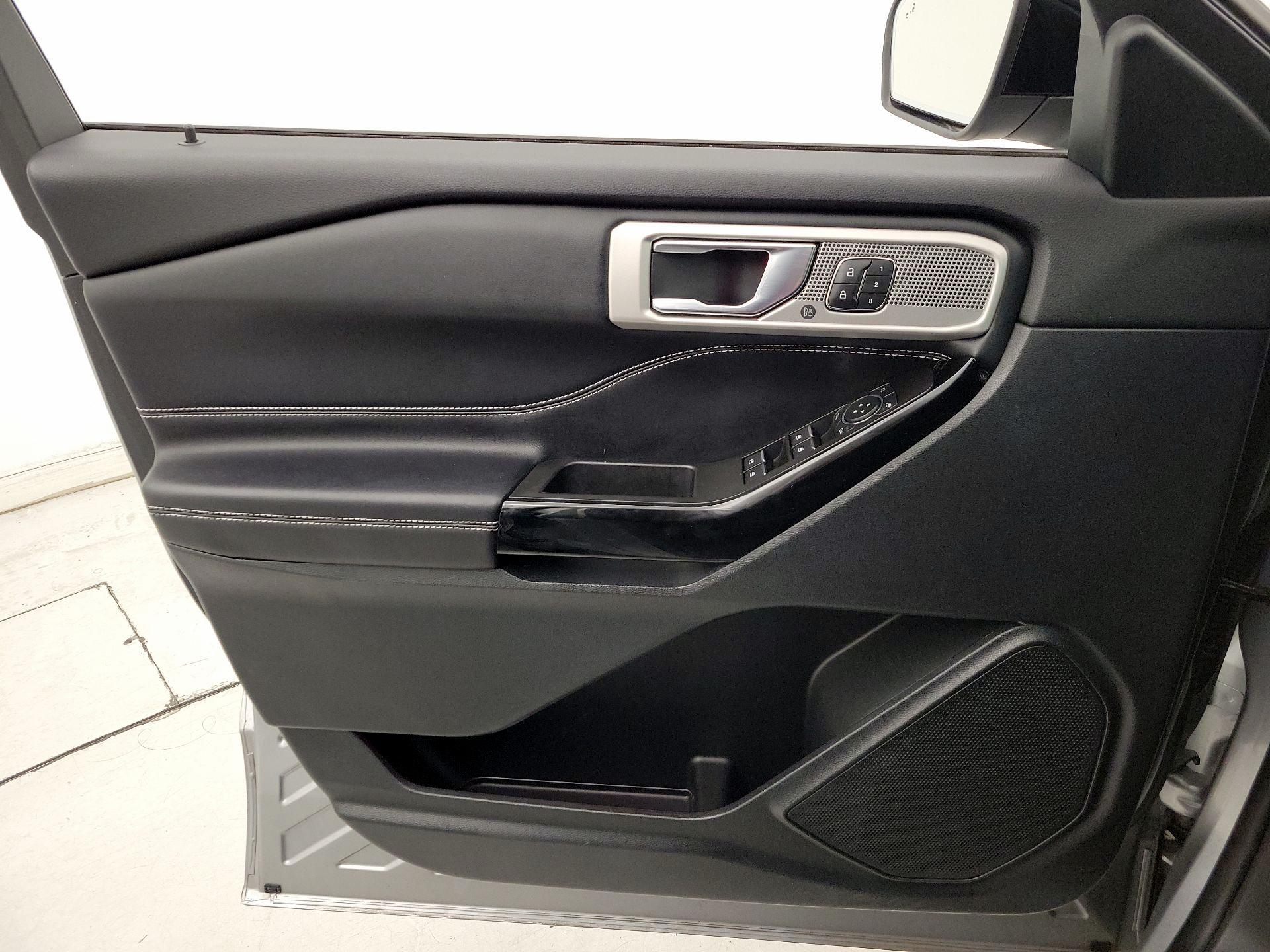 Thumbnail: 2021 Ford Explorer - 12