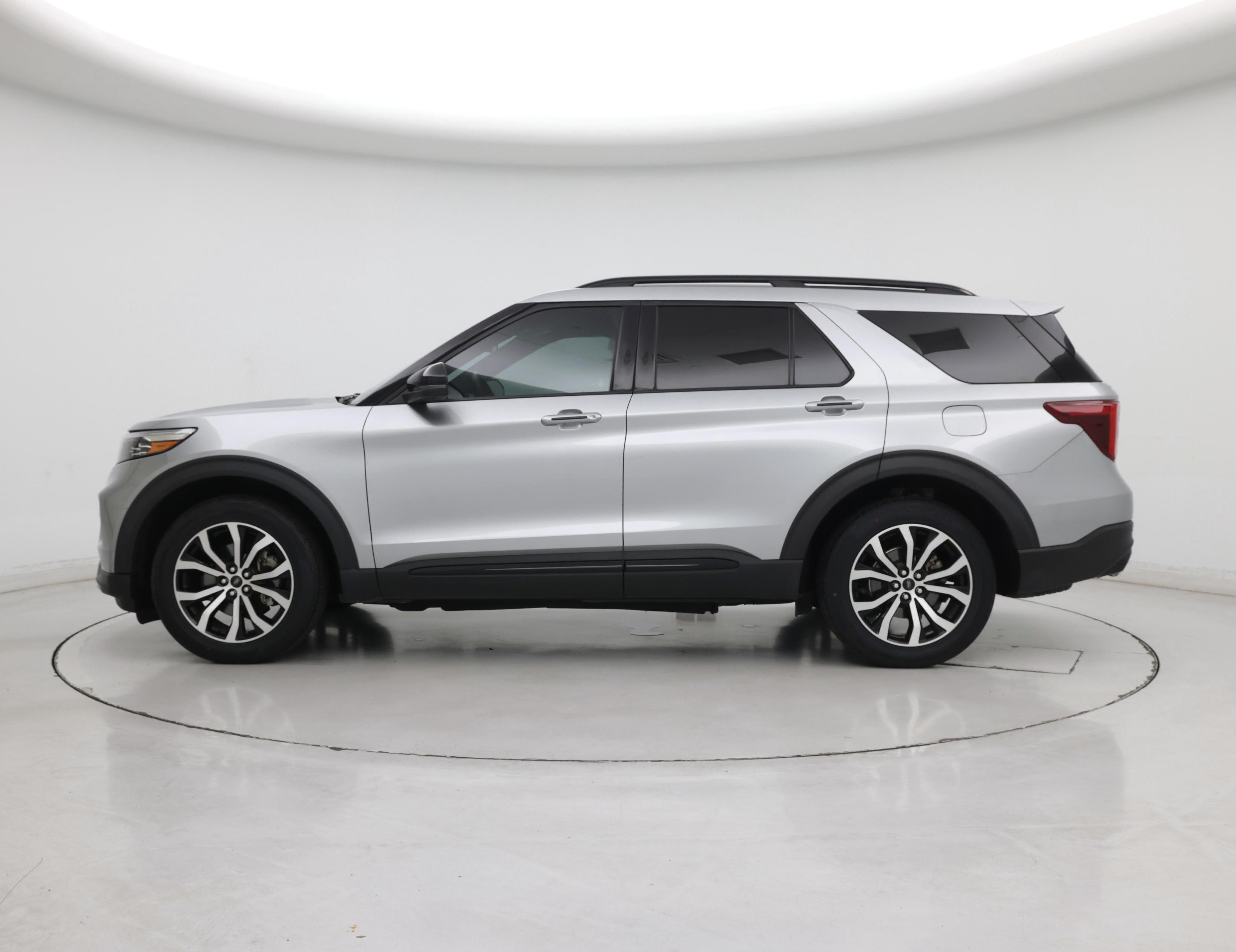 Thumbnail: 2021 Ford Explorer - 3