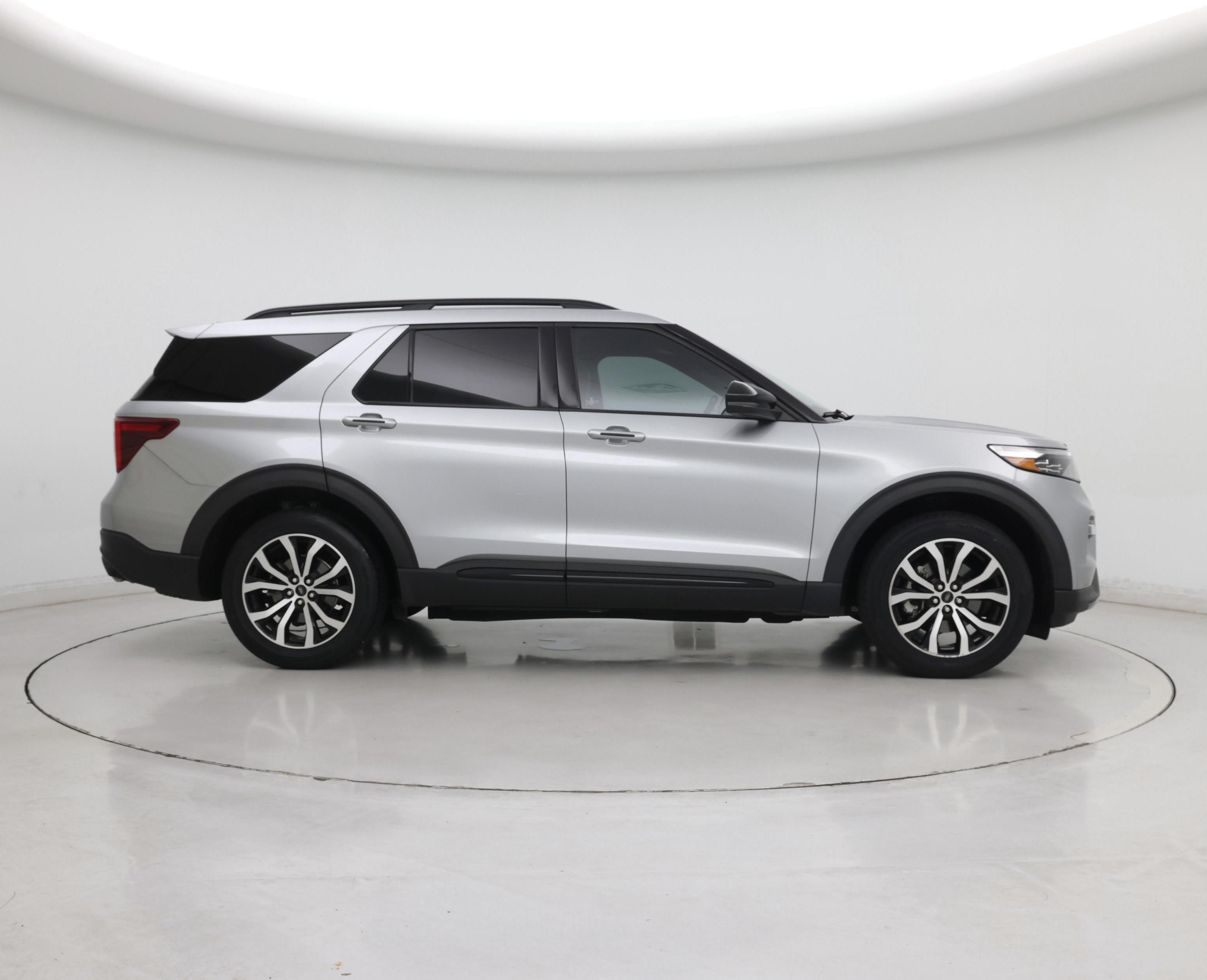 Thumbnail: 2021 Ford Explorer - 7