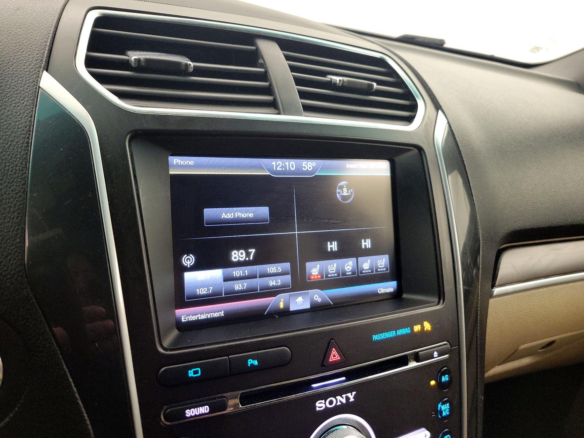 Thumbnail: 2016 Ford Explorer - 15