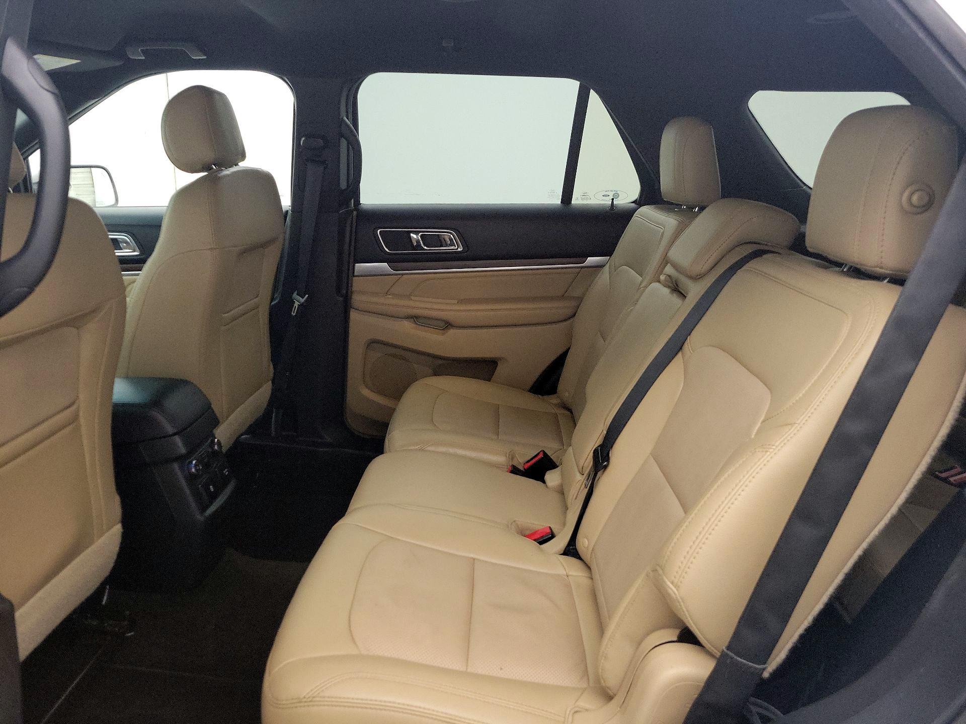 Thumbnail: 2016 Ford Explorer - 19