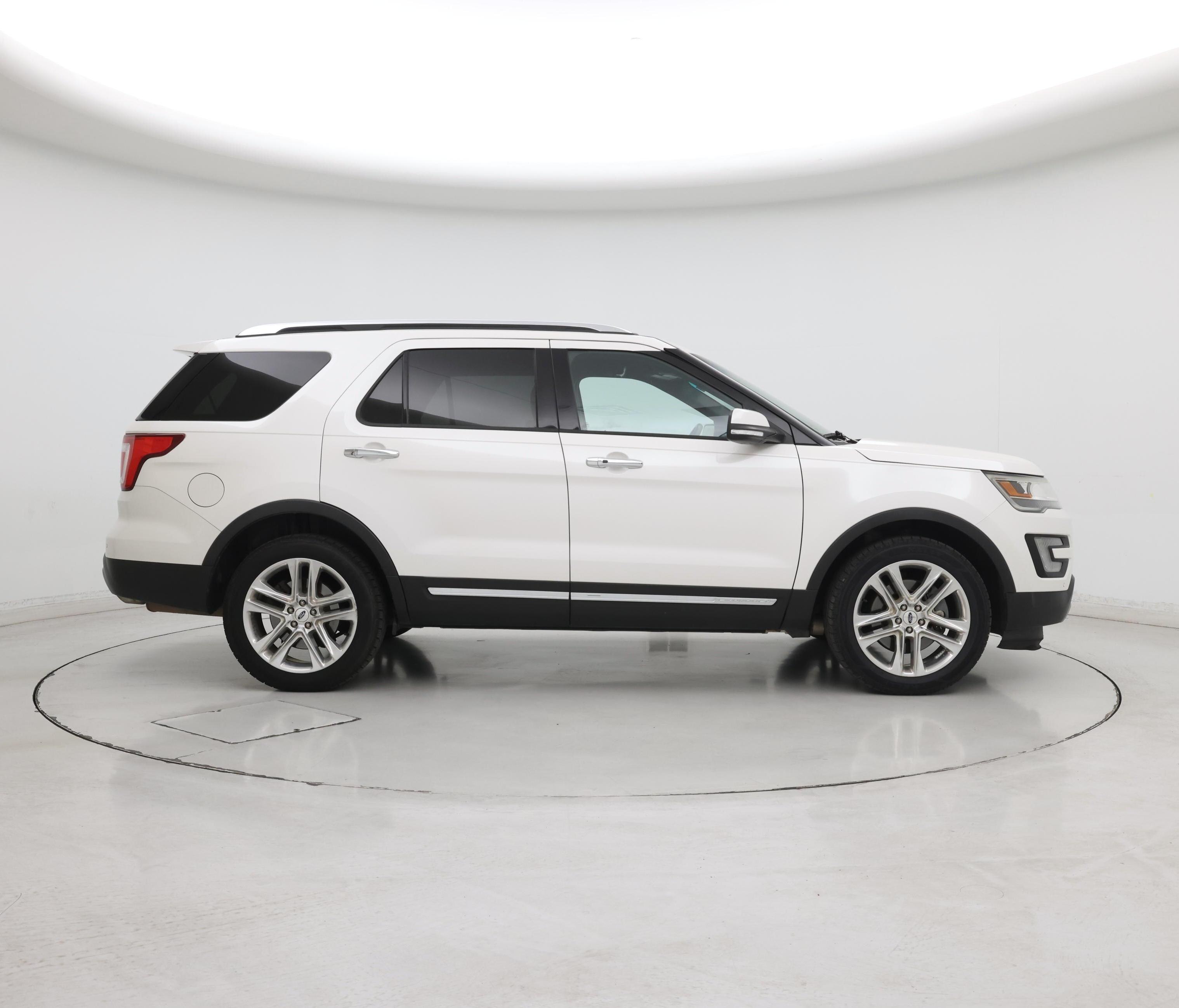 Thumbnail: 2016 Ford Explorer - 7