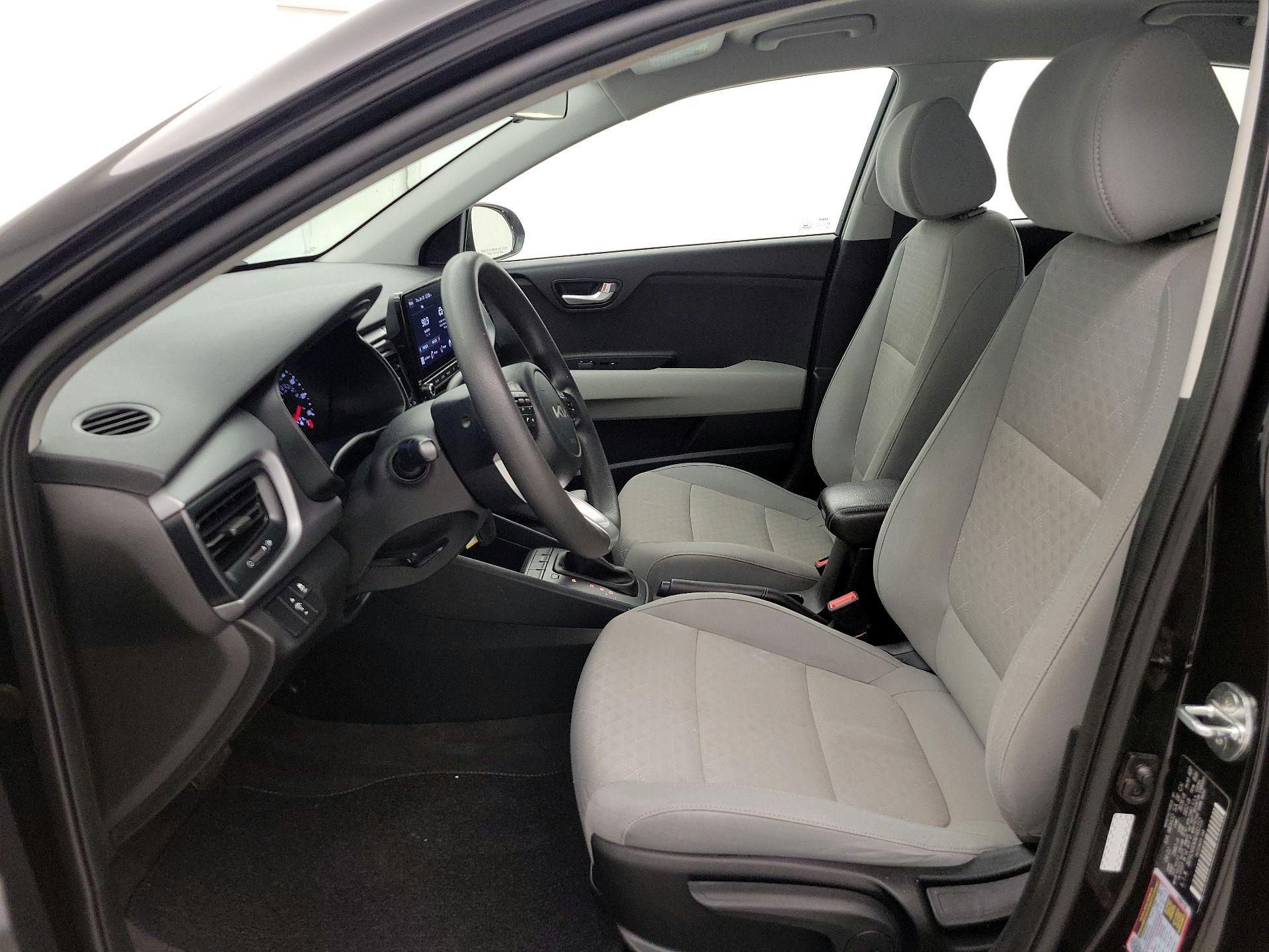 Thumbnail: 2022 Kia Rio - 11