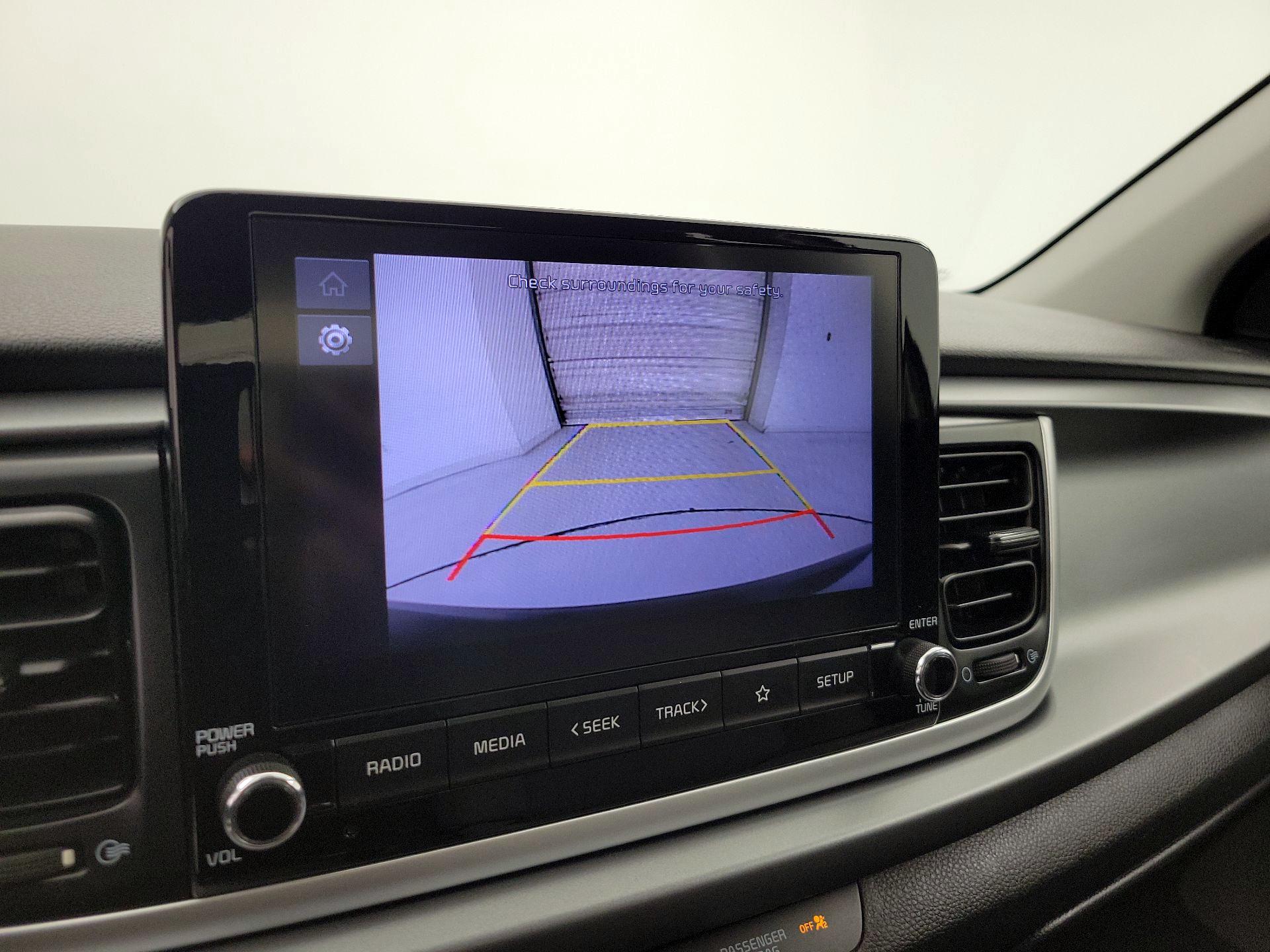 Thumbnail: 2022 Kia Rio - 14