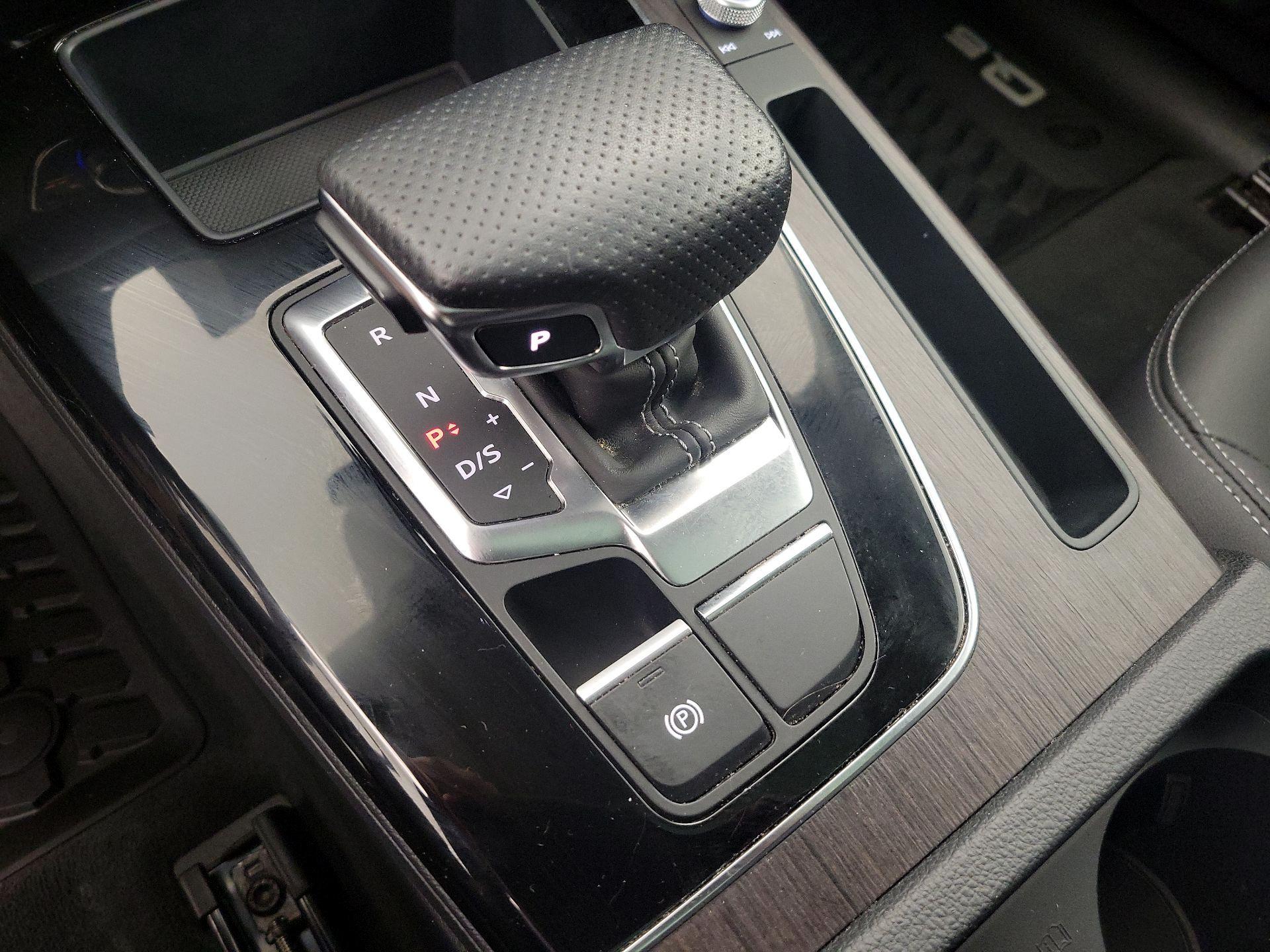 Thumbnail: 2023 Audi Q5 - 17