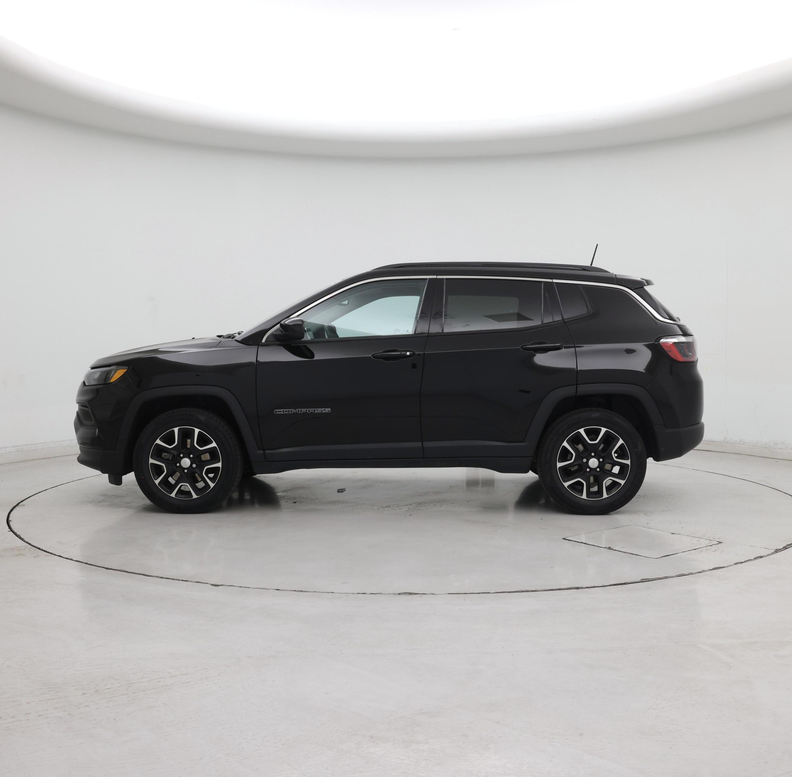 Thumbnail: 2022 Jeep Compass - 3