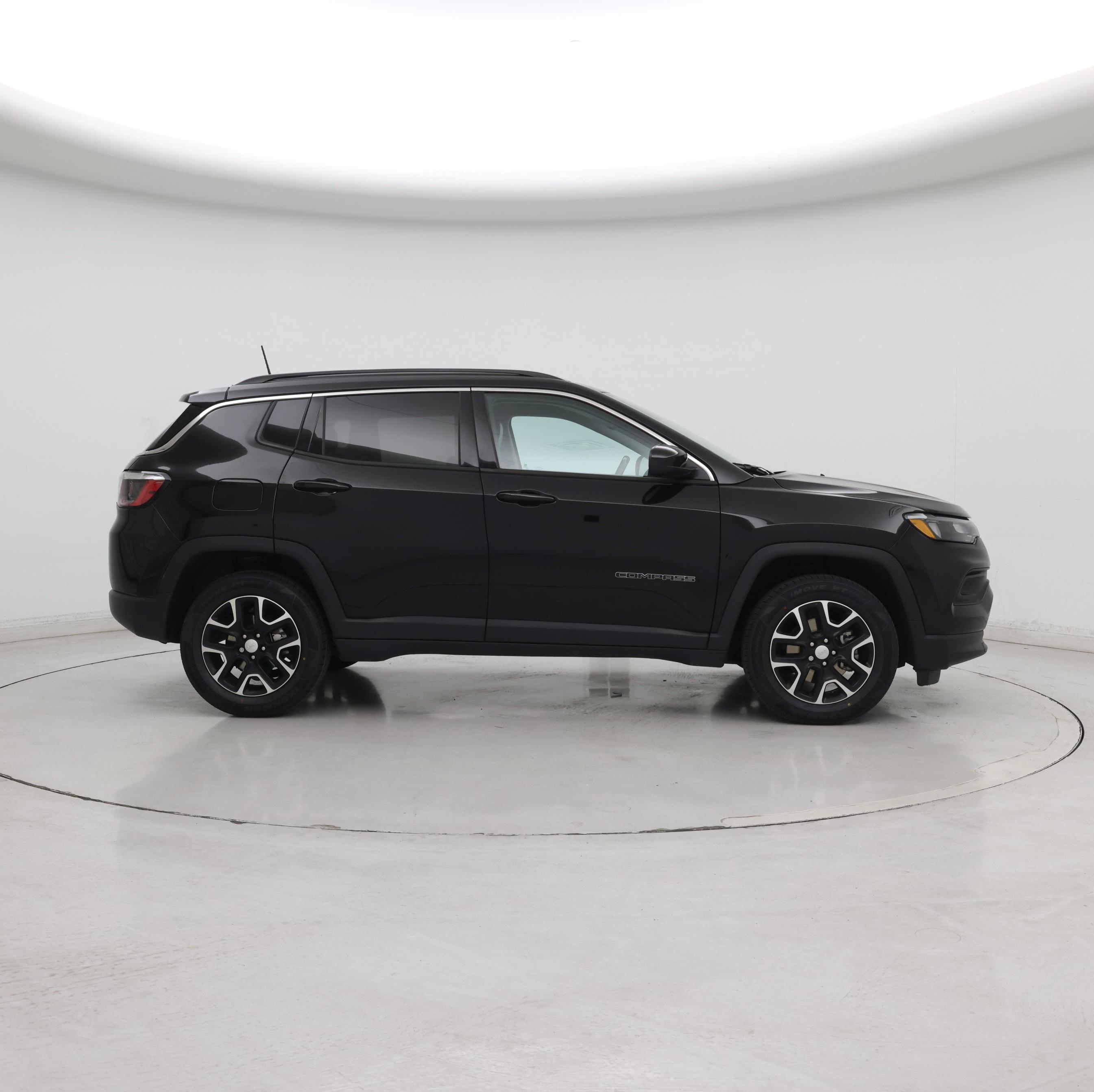 Thumbnail: 2022 Jeep Compass - 7