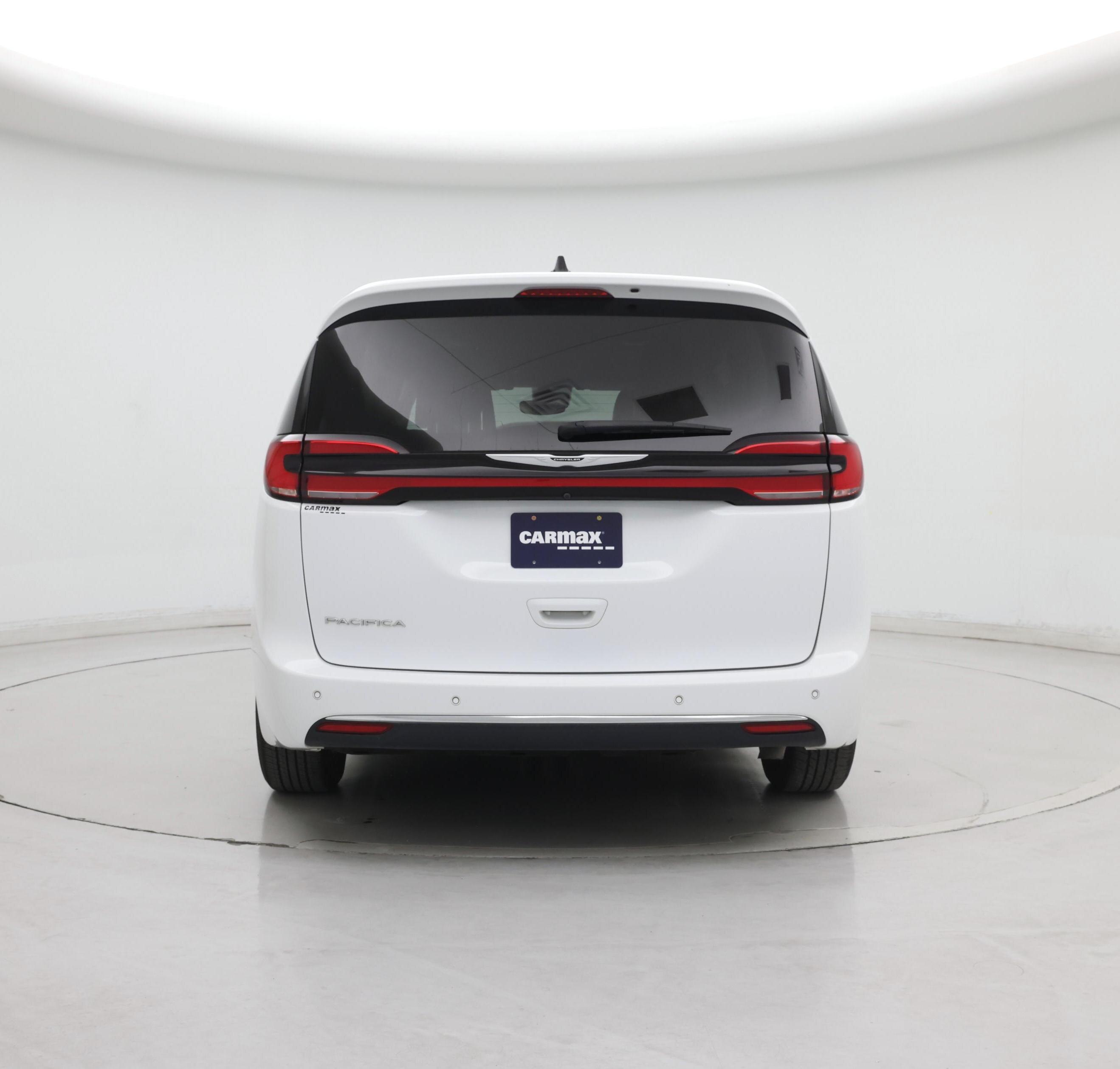 Thumbnail: 2024 Chrysler Pacifica - 6
