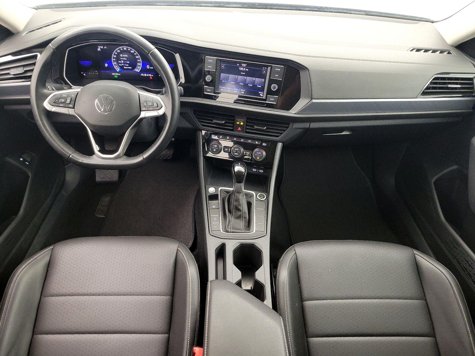 Thumbnail: 2024 Volkswagen Jetta - 9