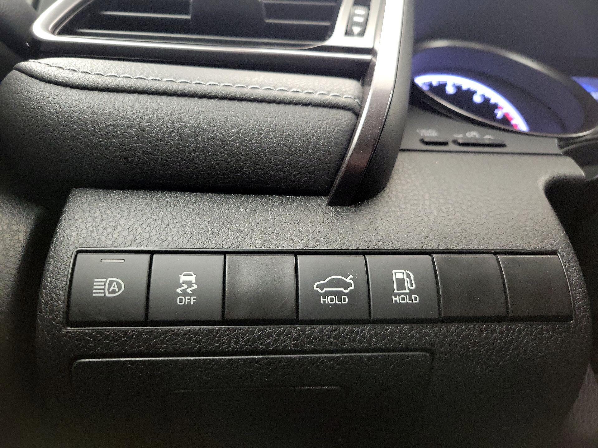 Thumbnail: 2023 Toyota Camry - 13