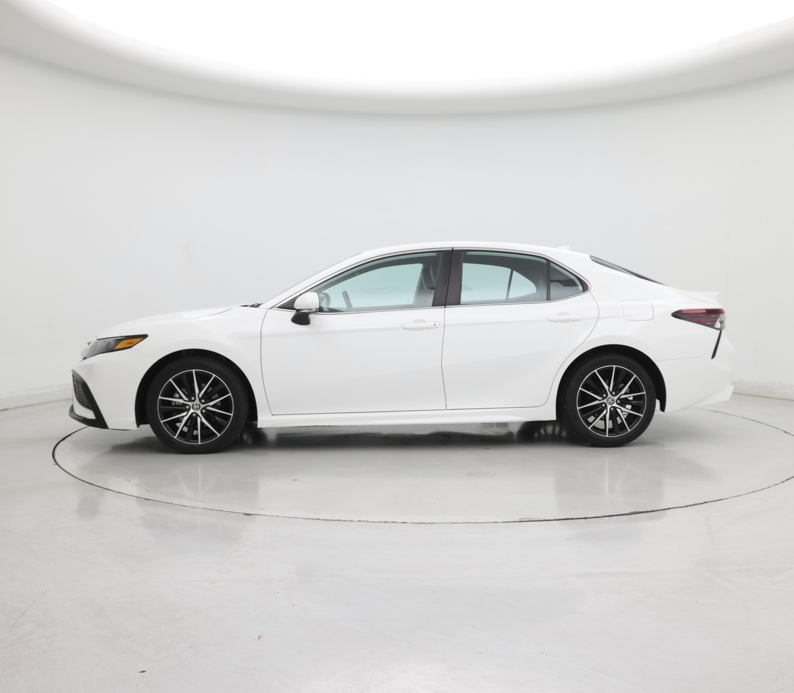 Thumbnail: 2023 Toyota Camry - 3