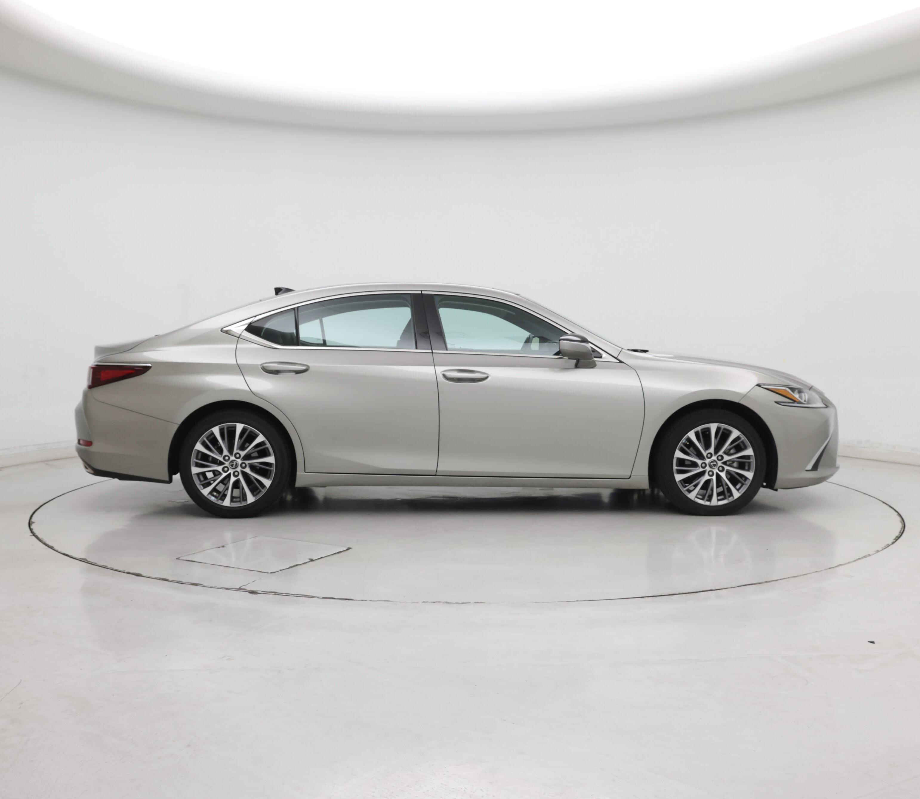 Thumbnail: 2020 Lexus ES - 7