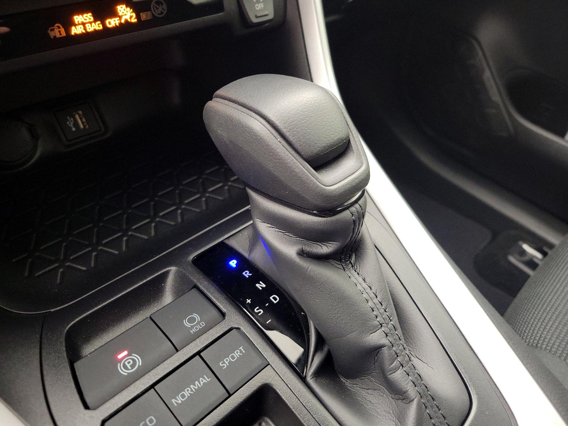 Thumbnail: 2025 Toyota RAV4 - 17