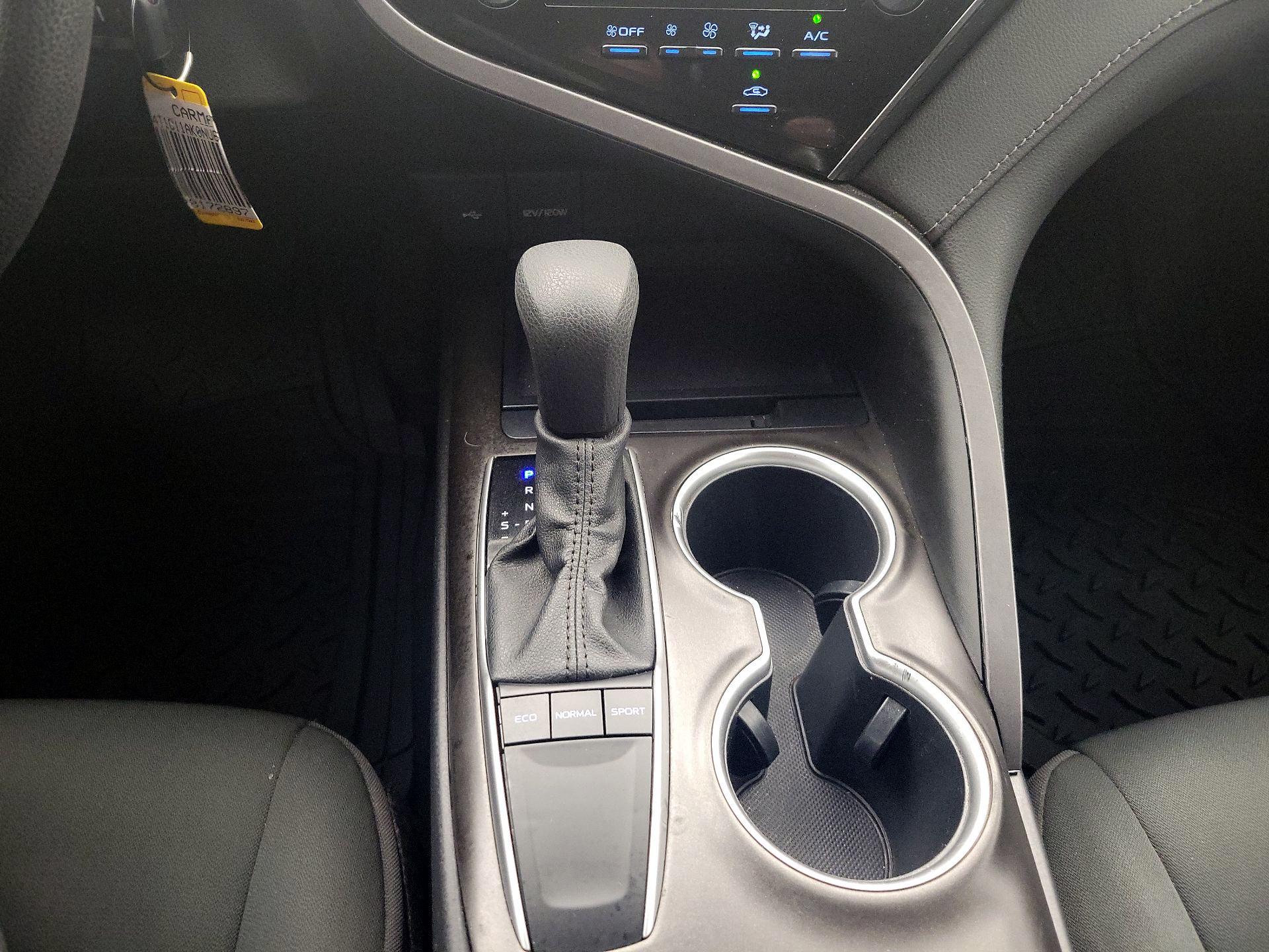 Thumbnail: 2022 Toyota Camry - 17