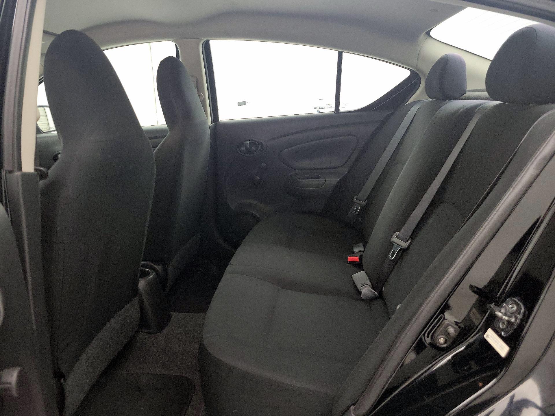 Thumbnail: 2014 Nissan Versa - 18