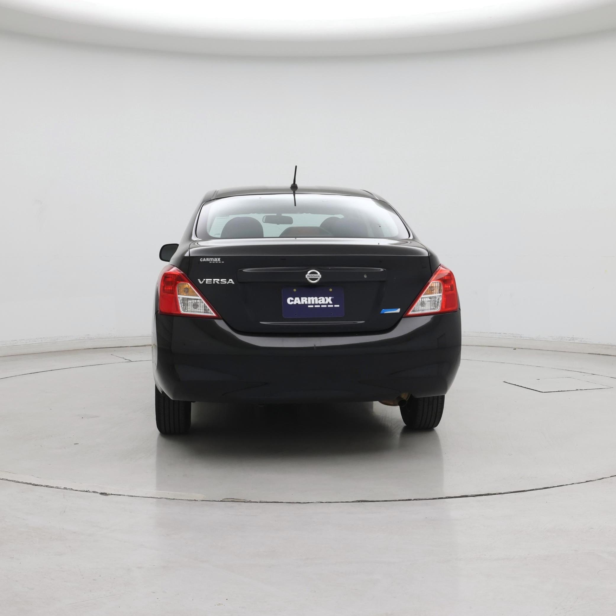 Thumbnail: 2014 Nissan Versa - 6