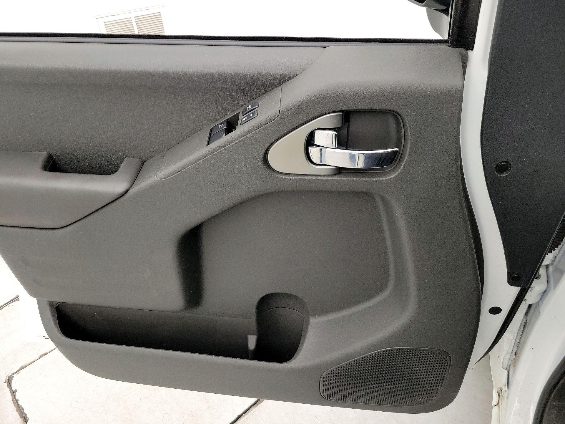 Thumbnail: 2019 Nissan Frontier - 12