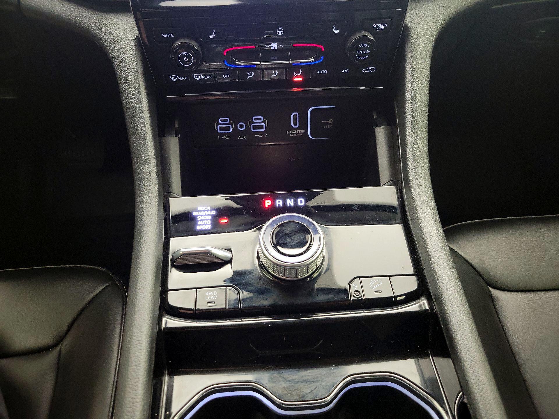 Thumbnail: 2023 Jeep Grand Cherokee - 18