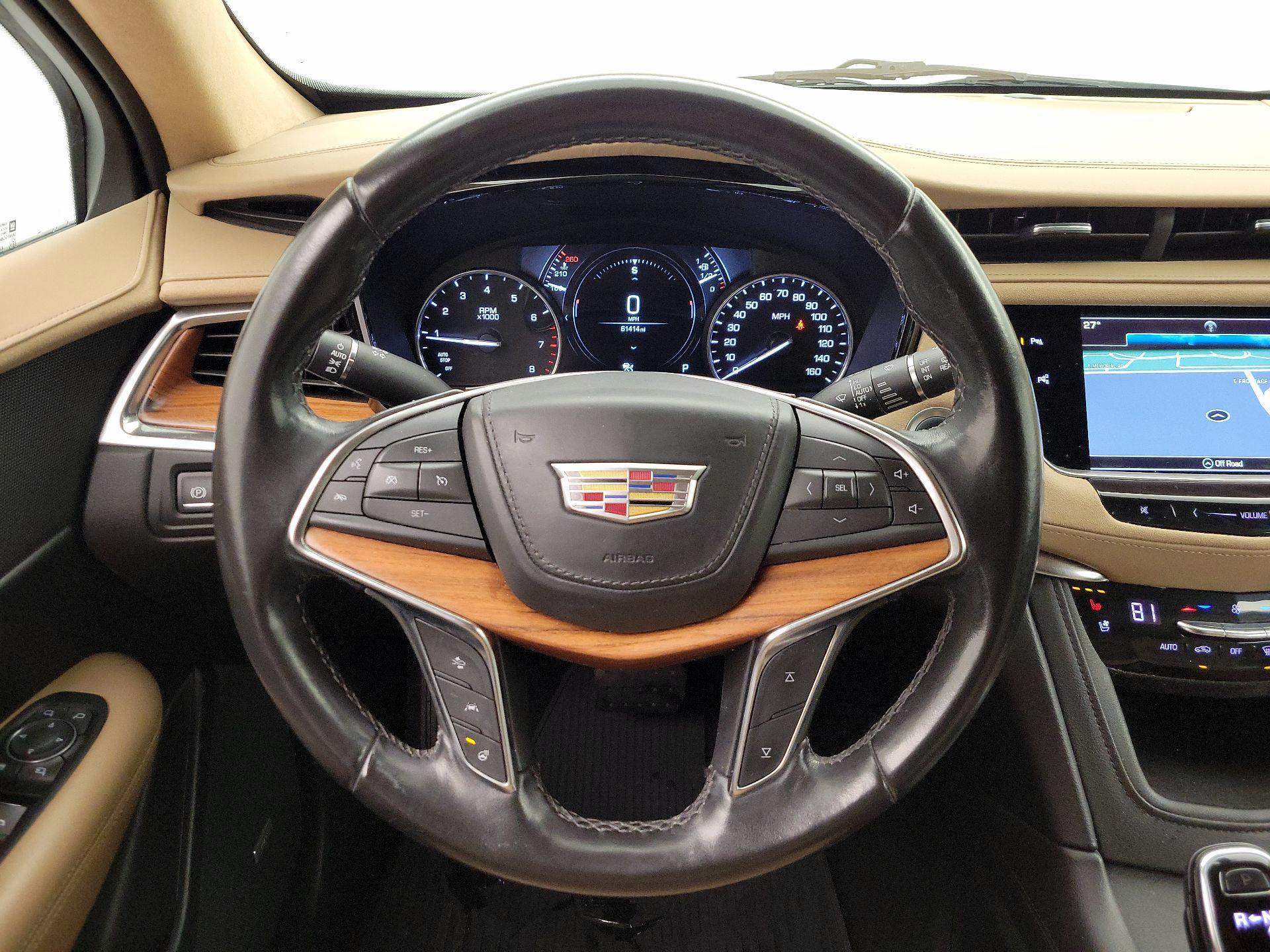 Thumbnail: 2018 Cadillac XT5 - 10