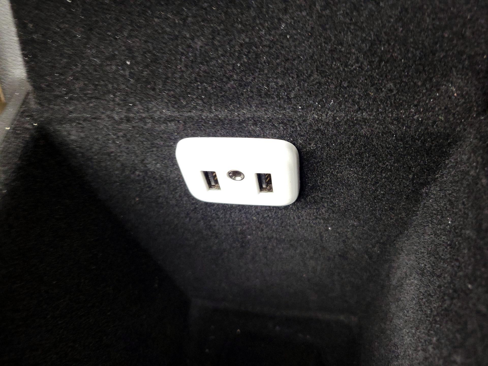 Thumbnail: 2018 Cadillac XT5 - 19