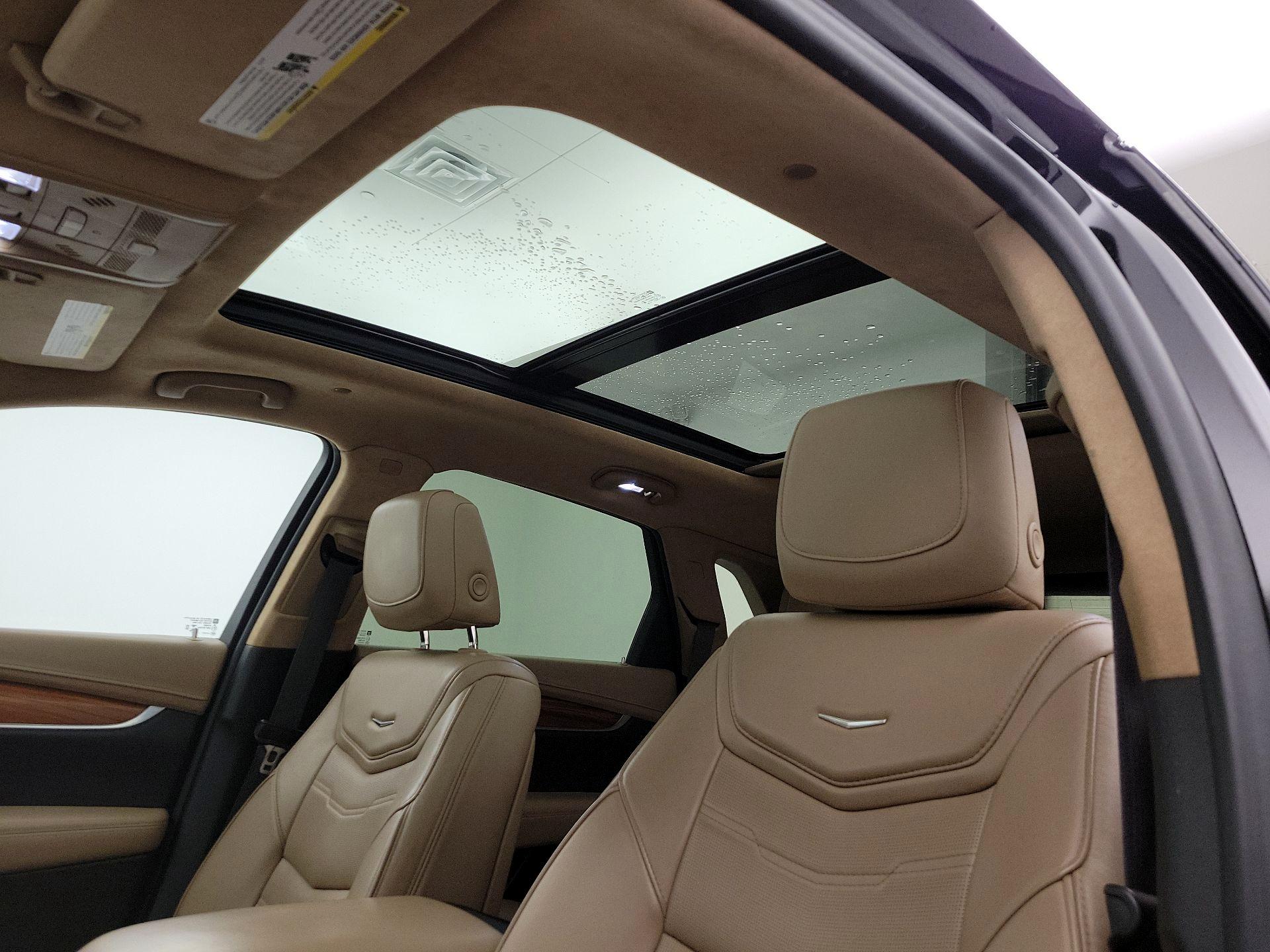 Thumbnail: 2018 Cadillac XT5 - 20