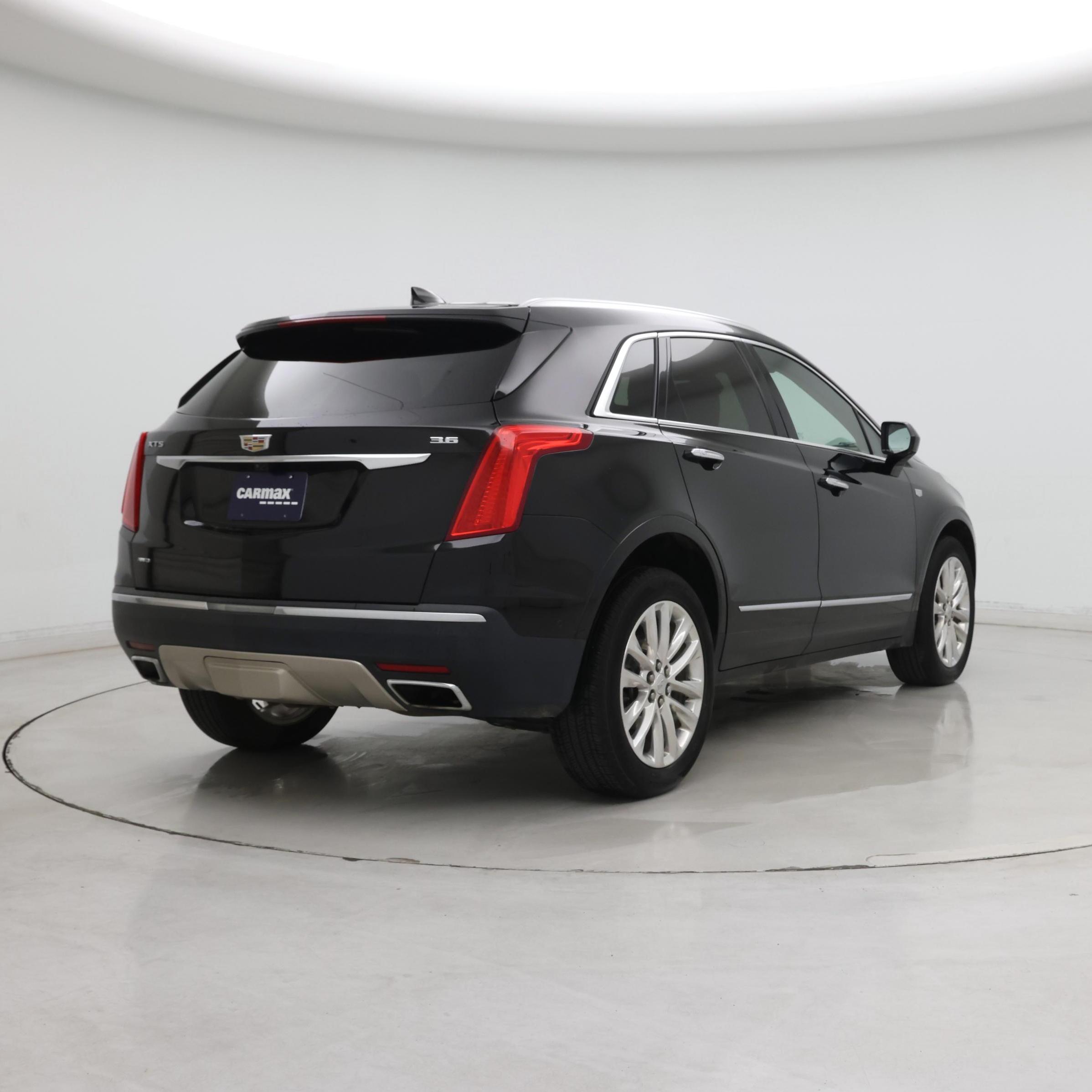 Thumbnail: 2018 Cadillac XT5 - 8