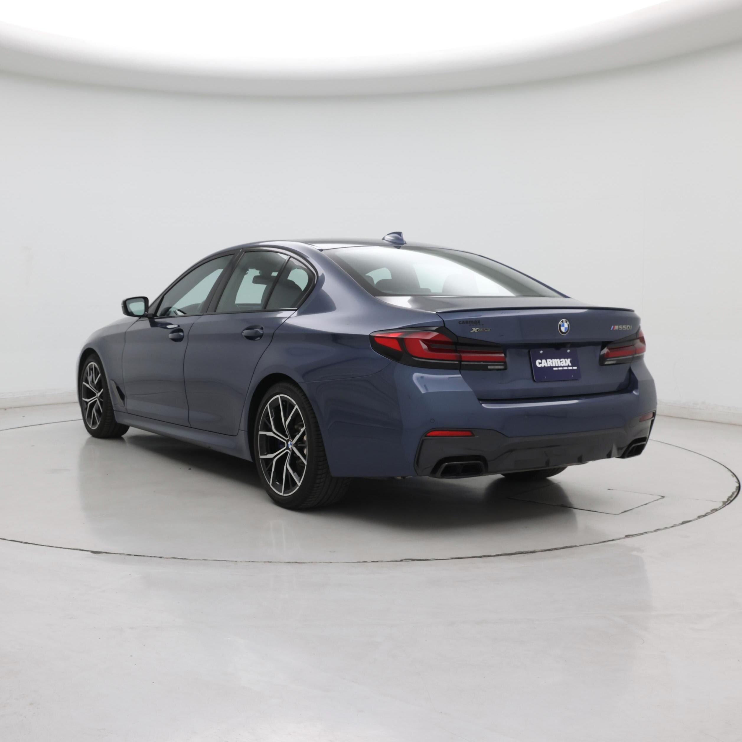 Thumbnail: 2023 BMW 5 Series - 2