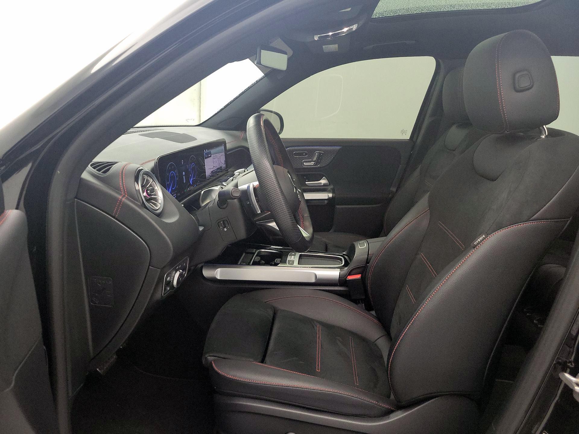 Thumbnail: 2024 Mercedes-Benz EQB - 11