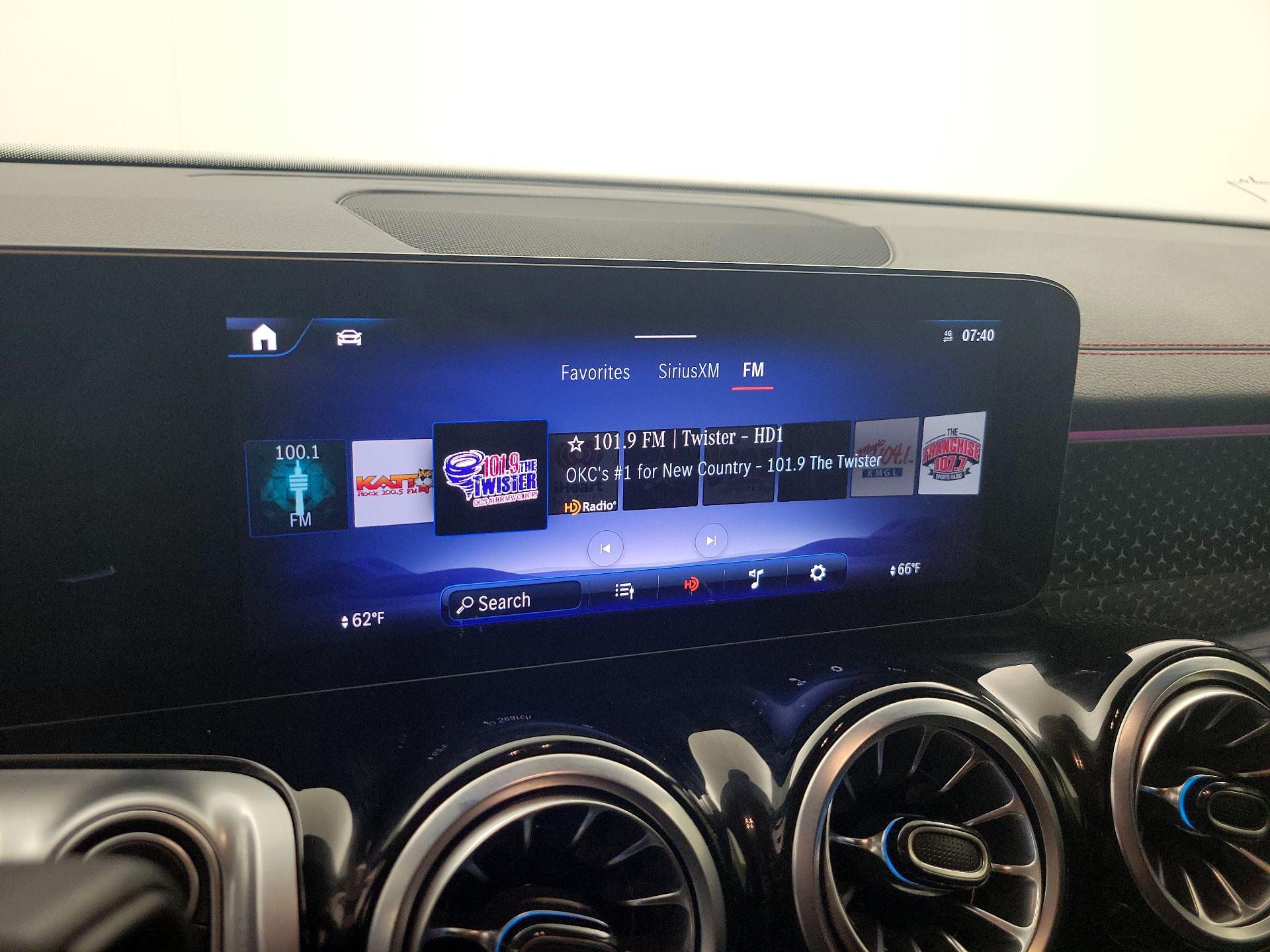 Thumbnail: 2024 Mercedes-Benz EQB - 16