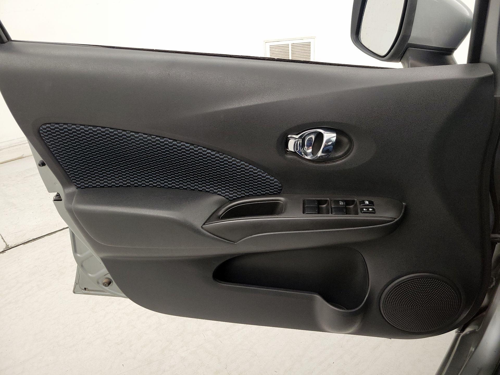 Thumbnail: 2015 Nissan Versa Note - 12