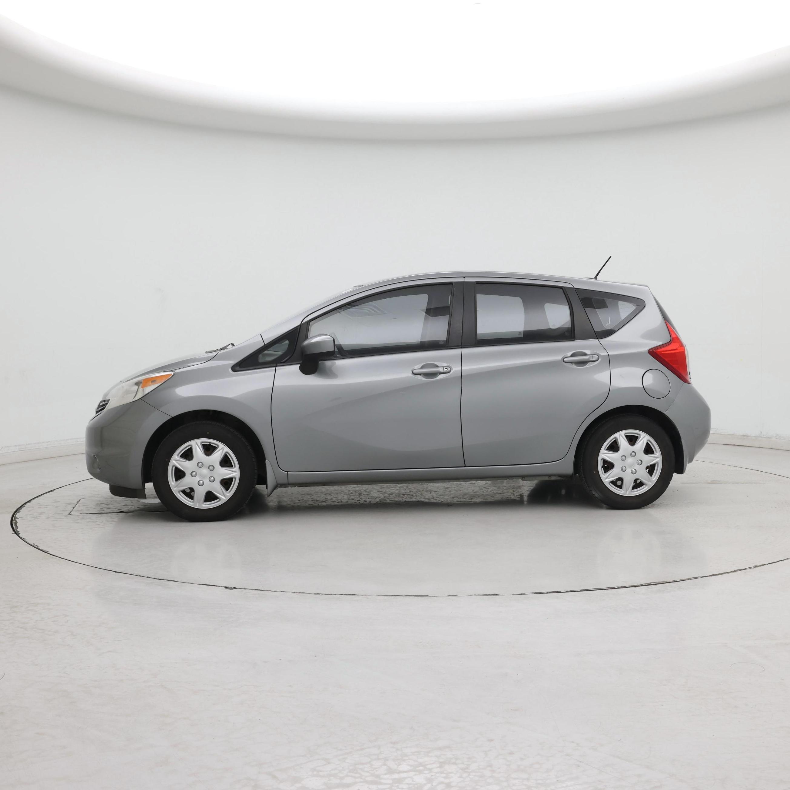 Thumbnail: 2015 Nissan Versa Note - 3