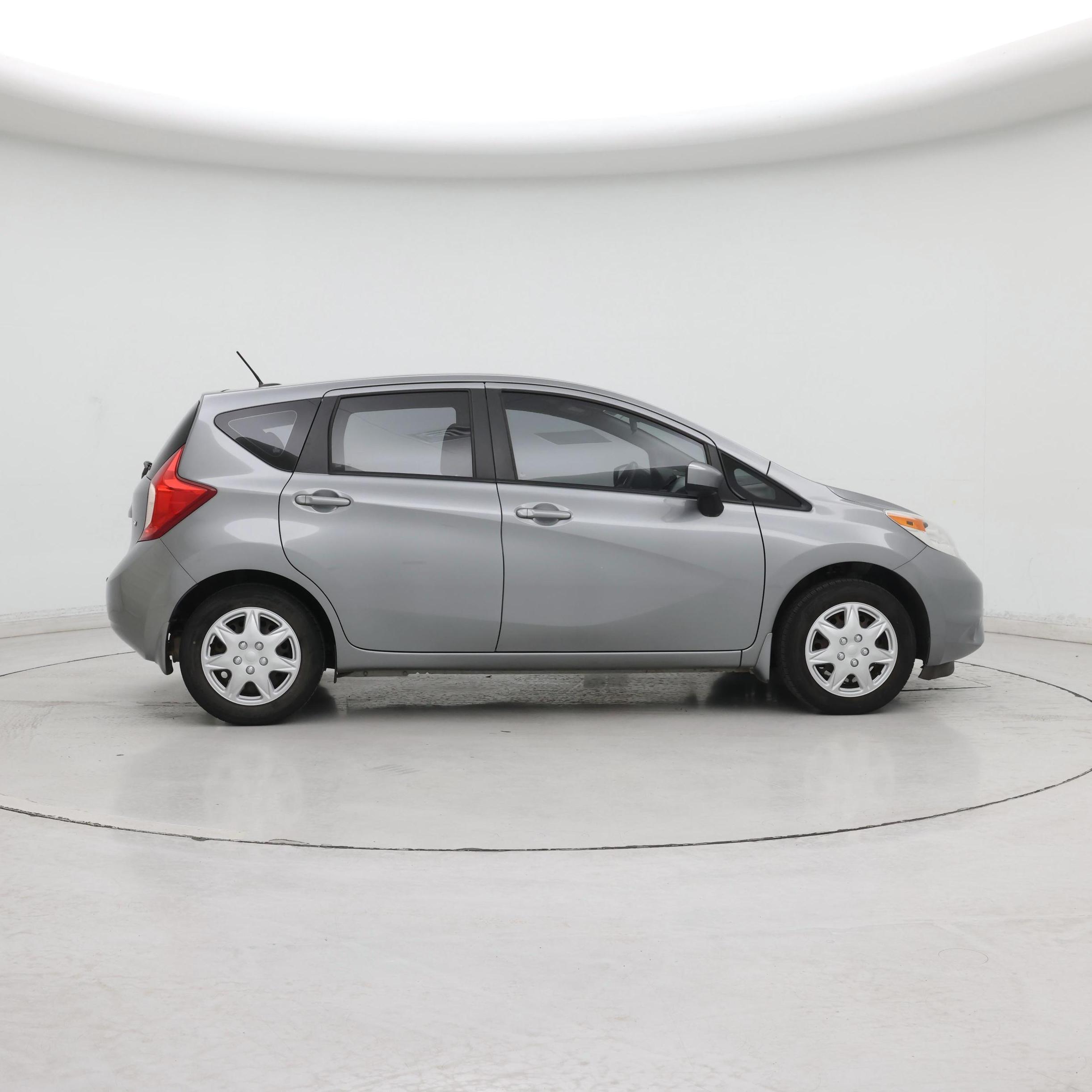 Thumbnail: 2015 Nissan Versa Note - 7