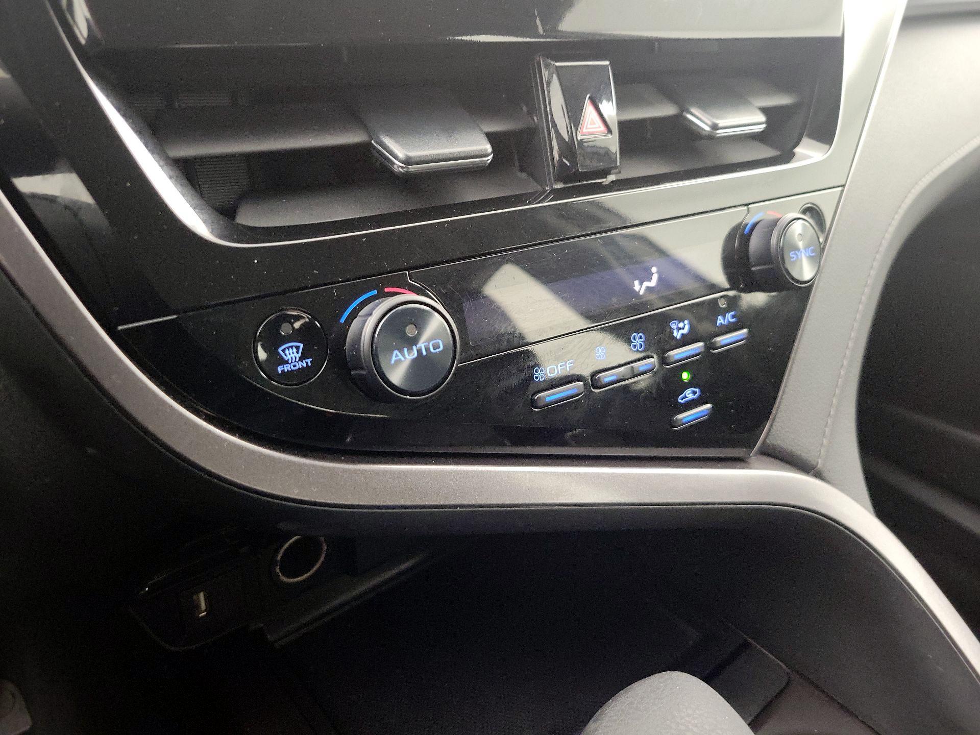 Thumbnail: 2024 Toyota Camry - 16