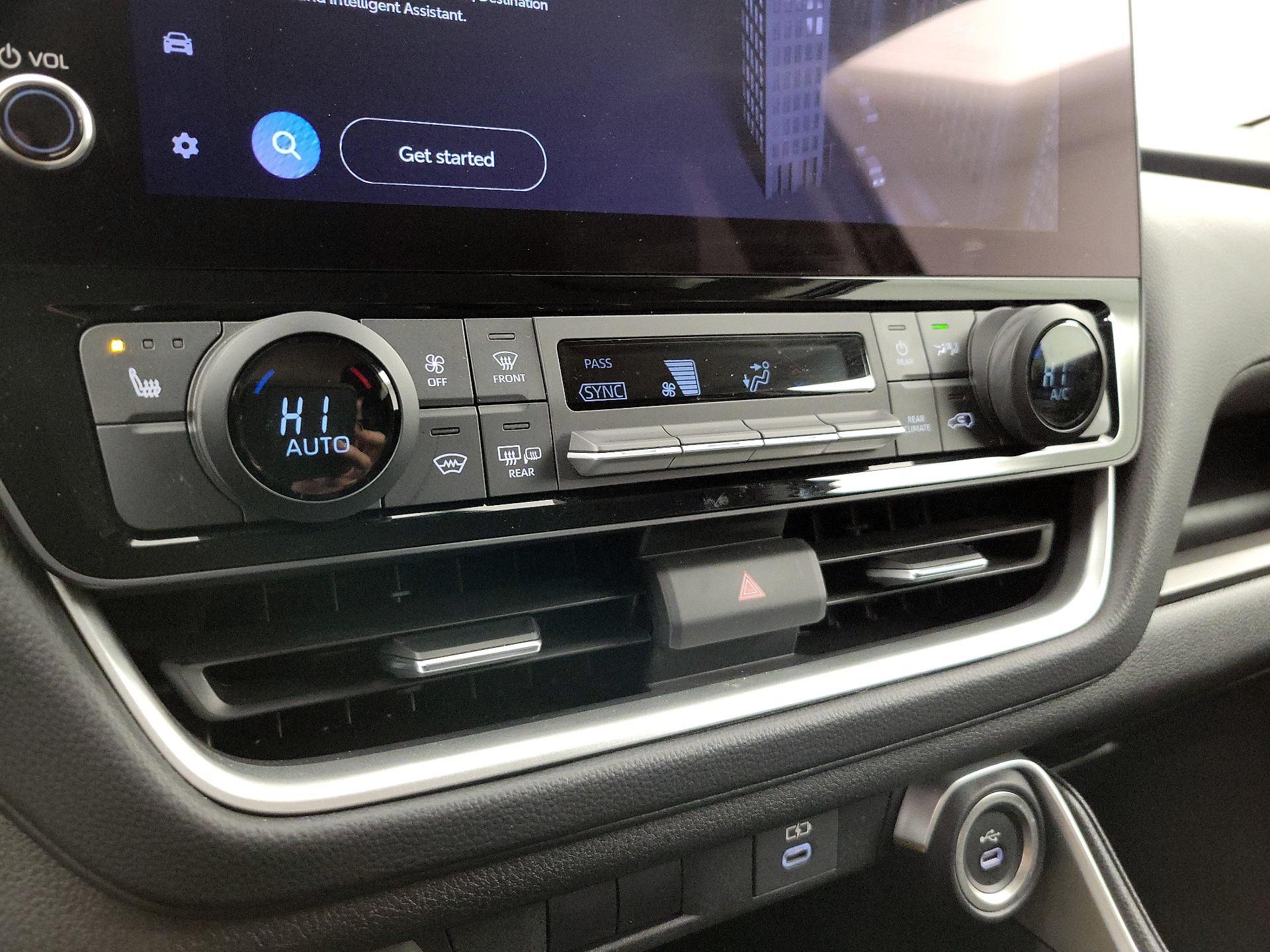 Thumbnail: 2025 Toyota Grand Highlander - 16