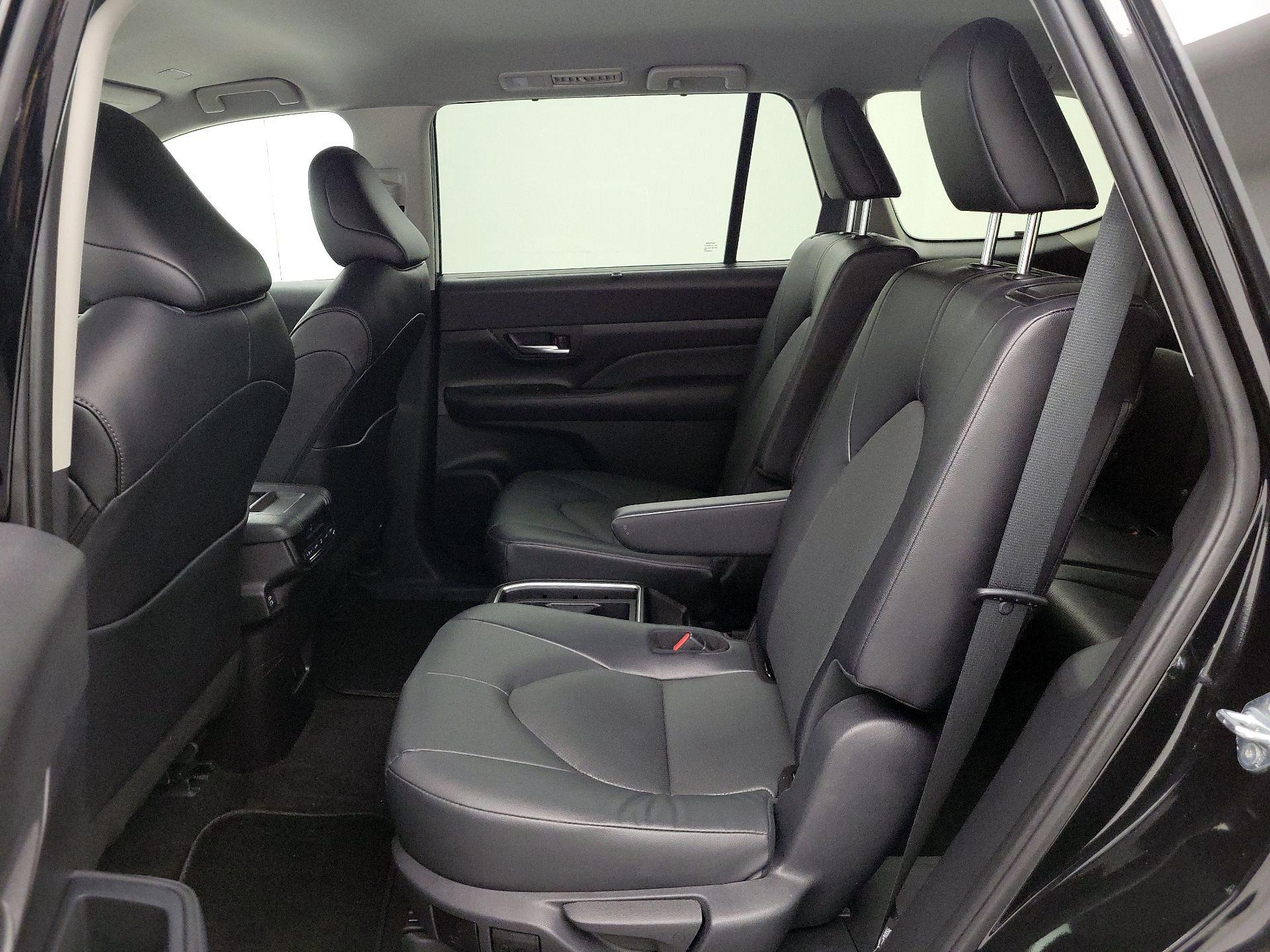 Thumbnail: 2025 Toyota Grand Highlander - 19