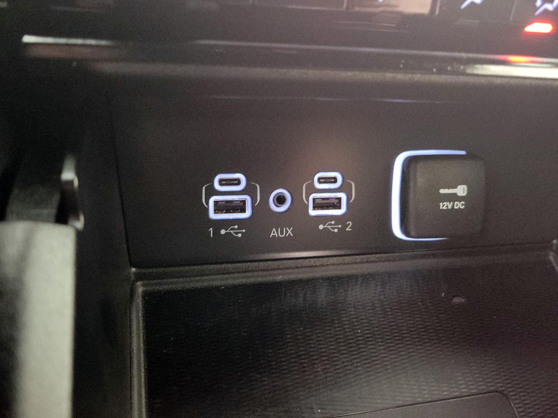 Thumbnail: 2023 Jeep Grand Cherokee - 18