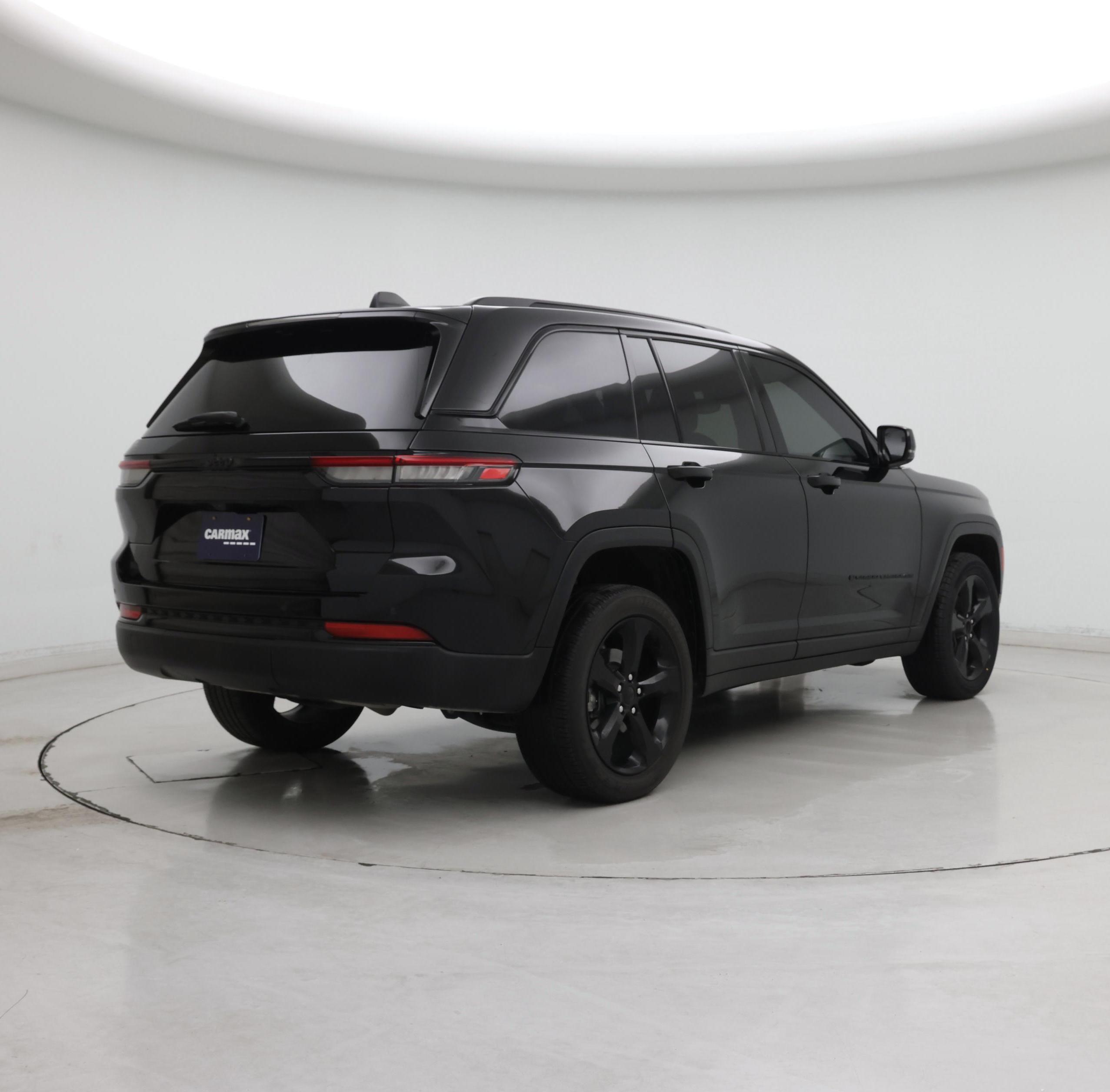 Thumbnail: 2023 Jeep Grand Cherokee - 8