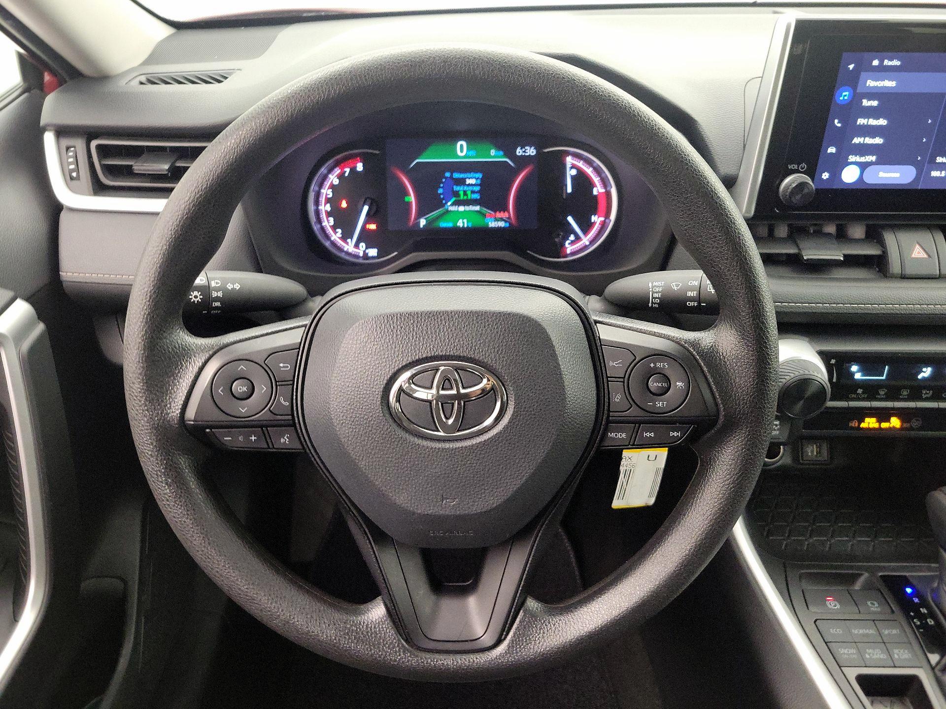 Thumbnail: 2024 Toyota RAV4 - 10